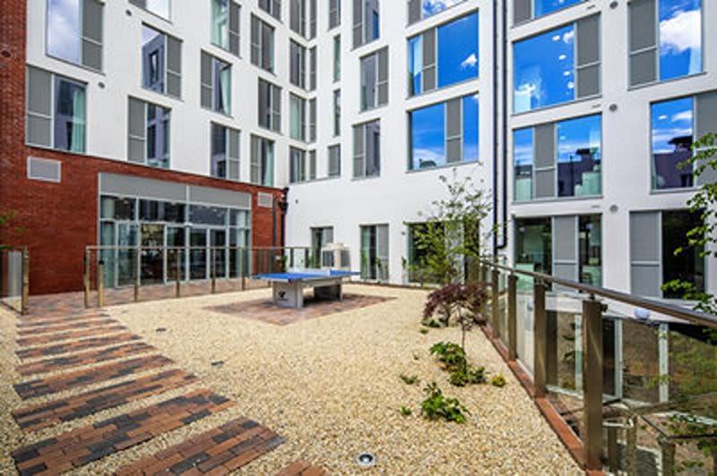 Liv Apartment