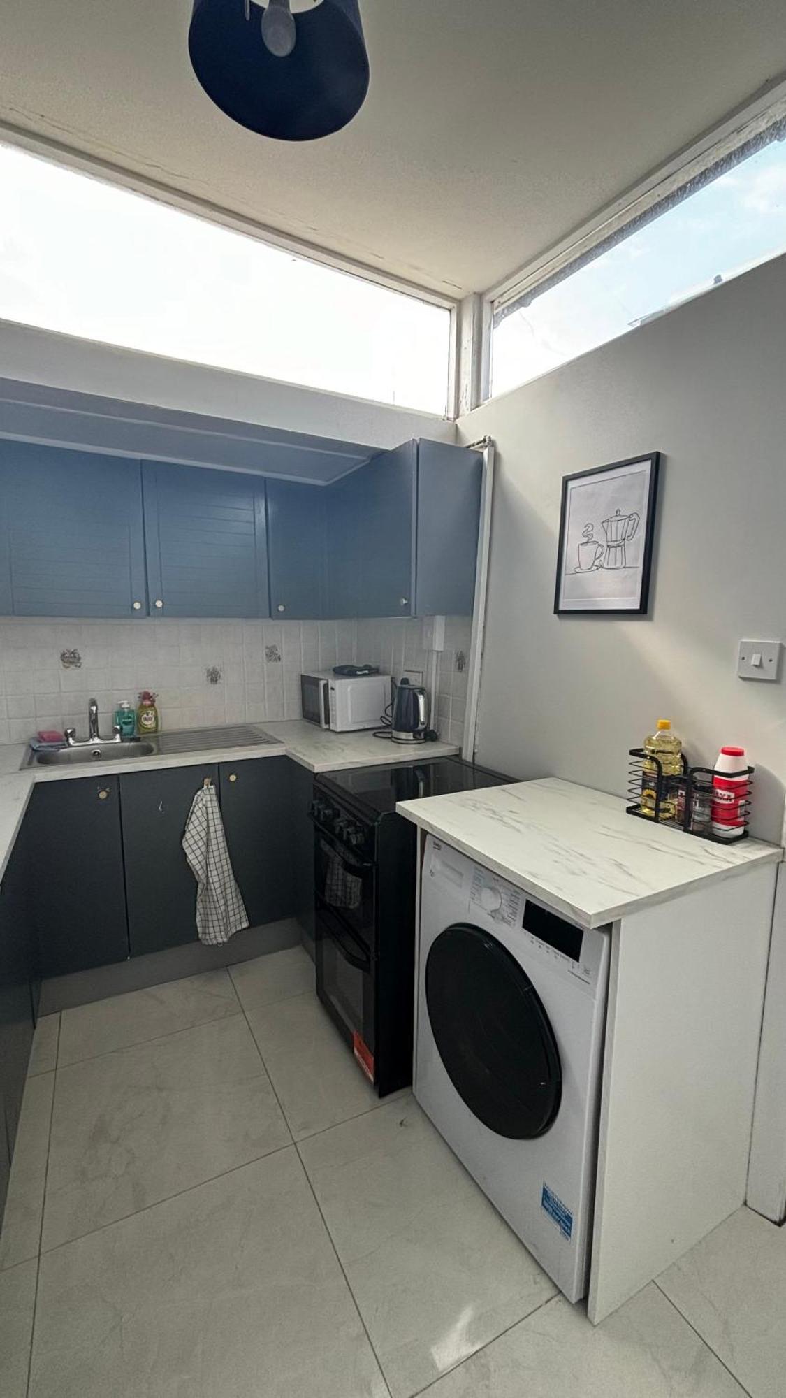 Homely 3 Bed City House * Dublin