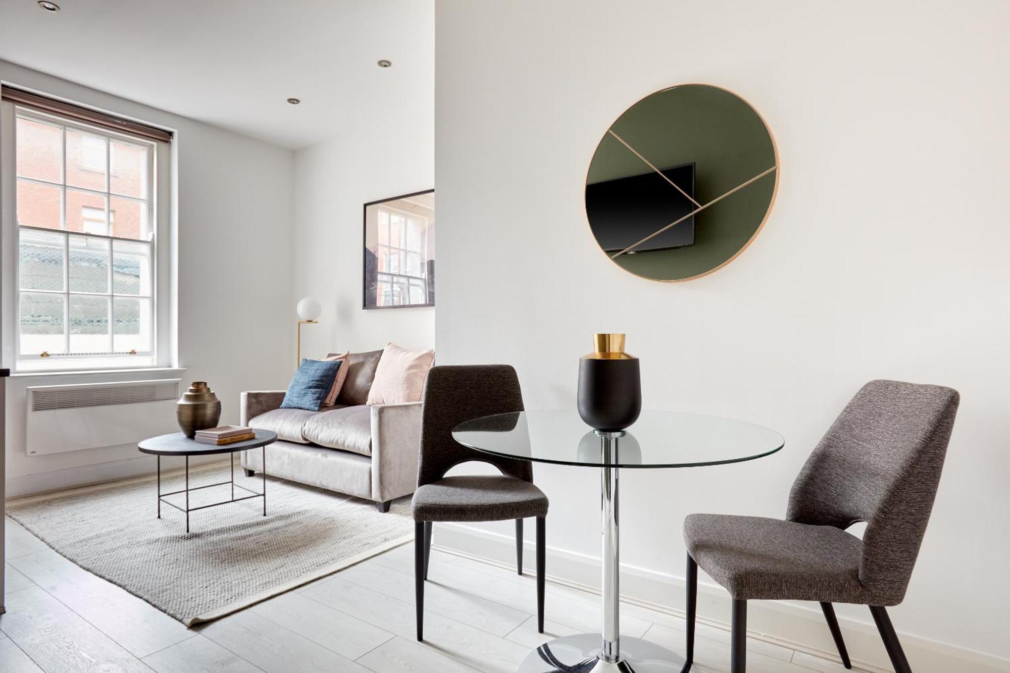 Sonder Mountjoy Square 4*