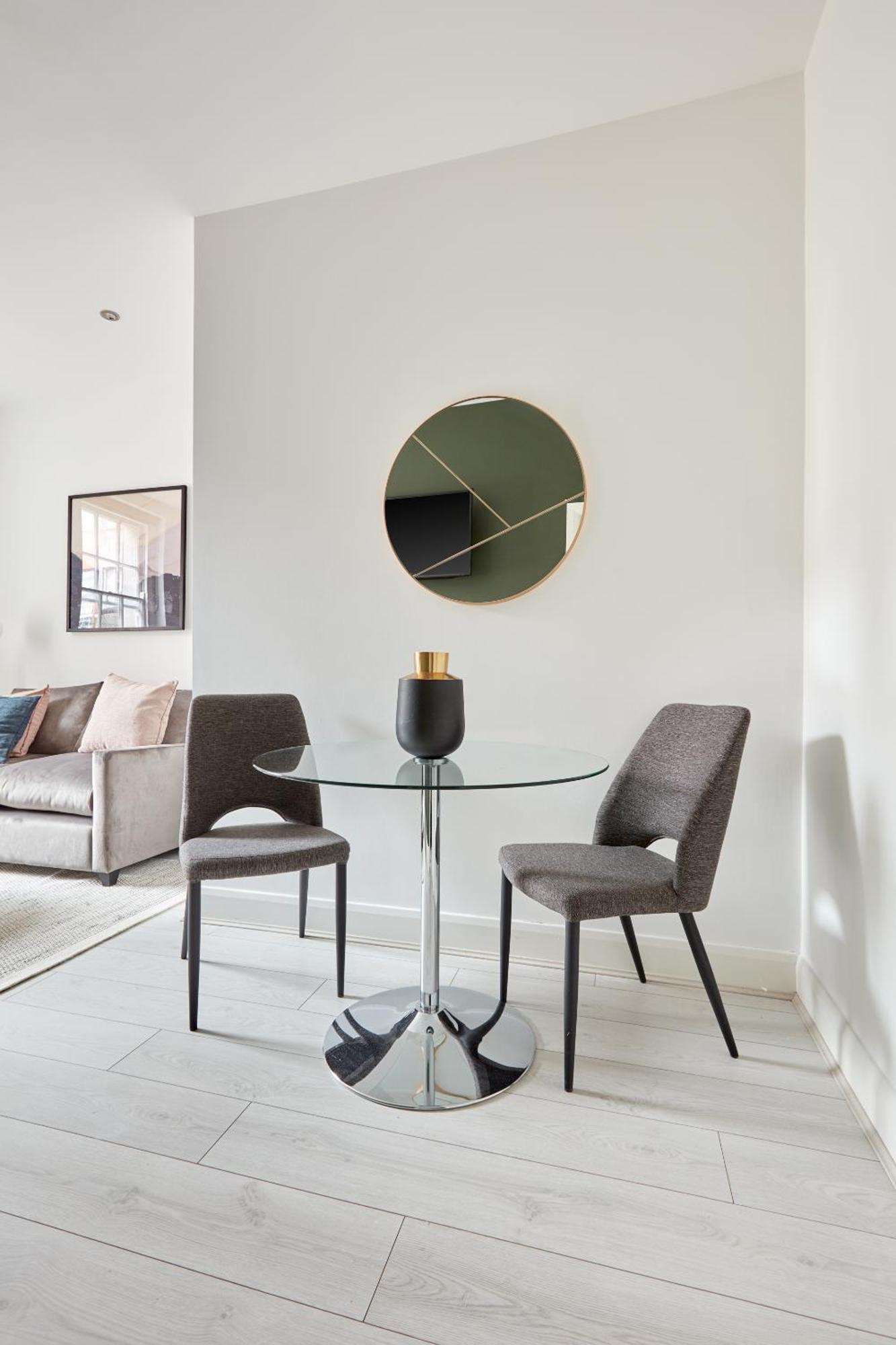 Sonder Mountjoy Square Aparthotel 4*