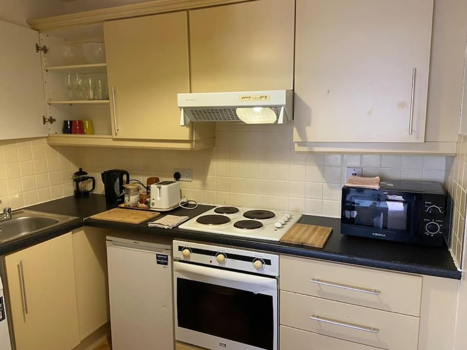 City Centre Apt With Balcony Great Location & Neighborhood * Dublin