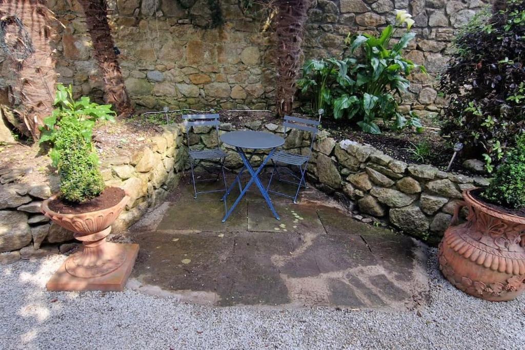 Hideaway Garden Paradise Apartment