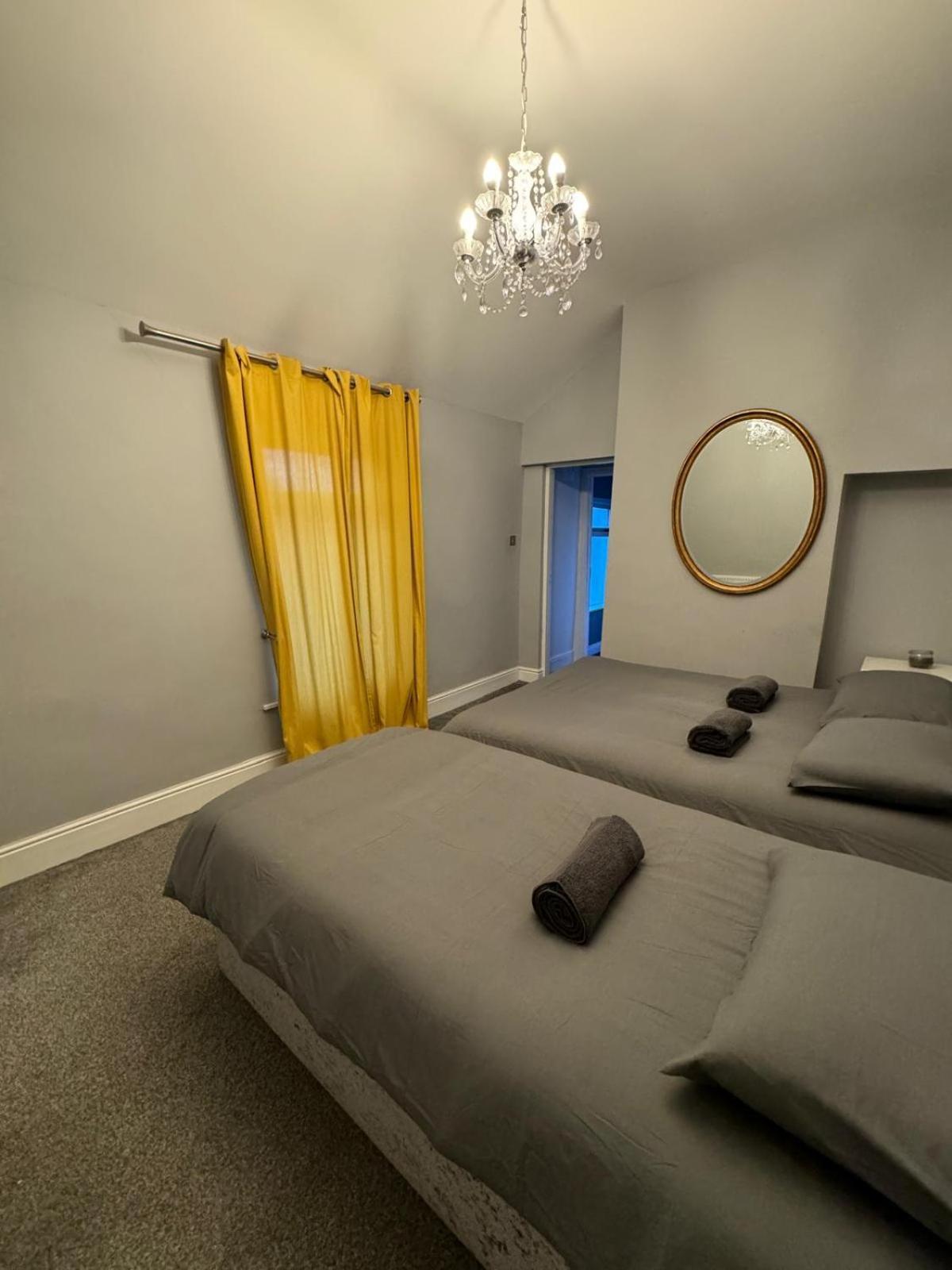 Luxury Triple Near Croke Park - 2 Guest house *