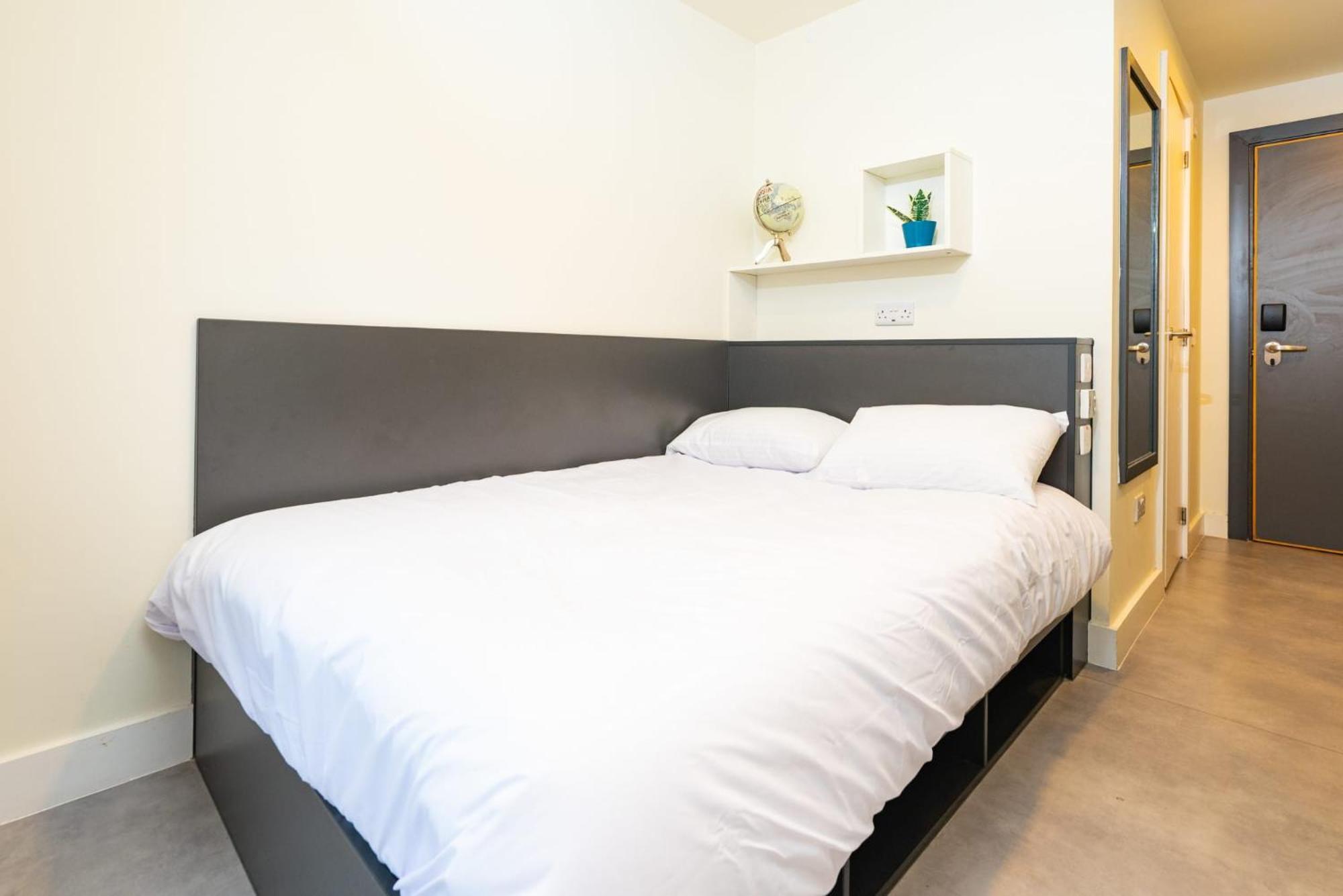 Ensuite In Dublin City Centre Apartment Dublin