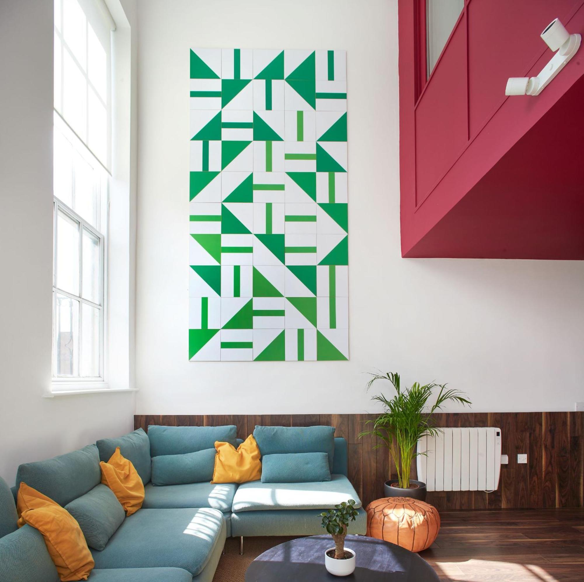 Inner Centre Modern Duplex In Apartment *