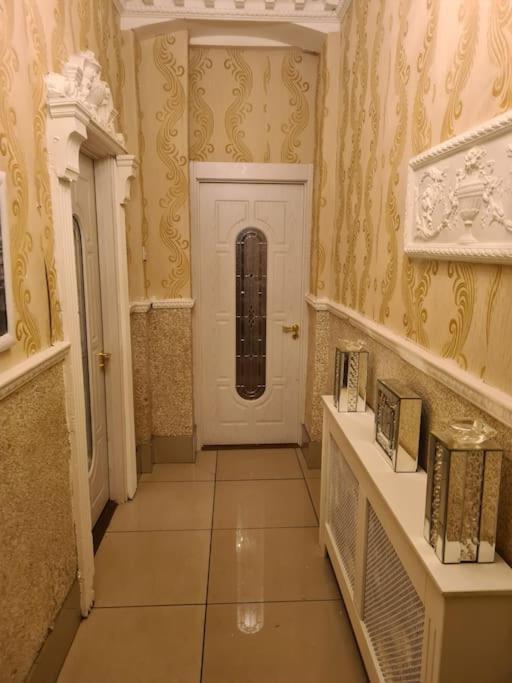 Entire Floor Based In Centre