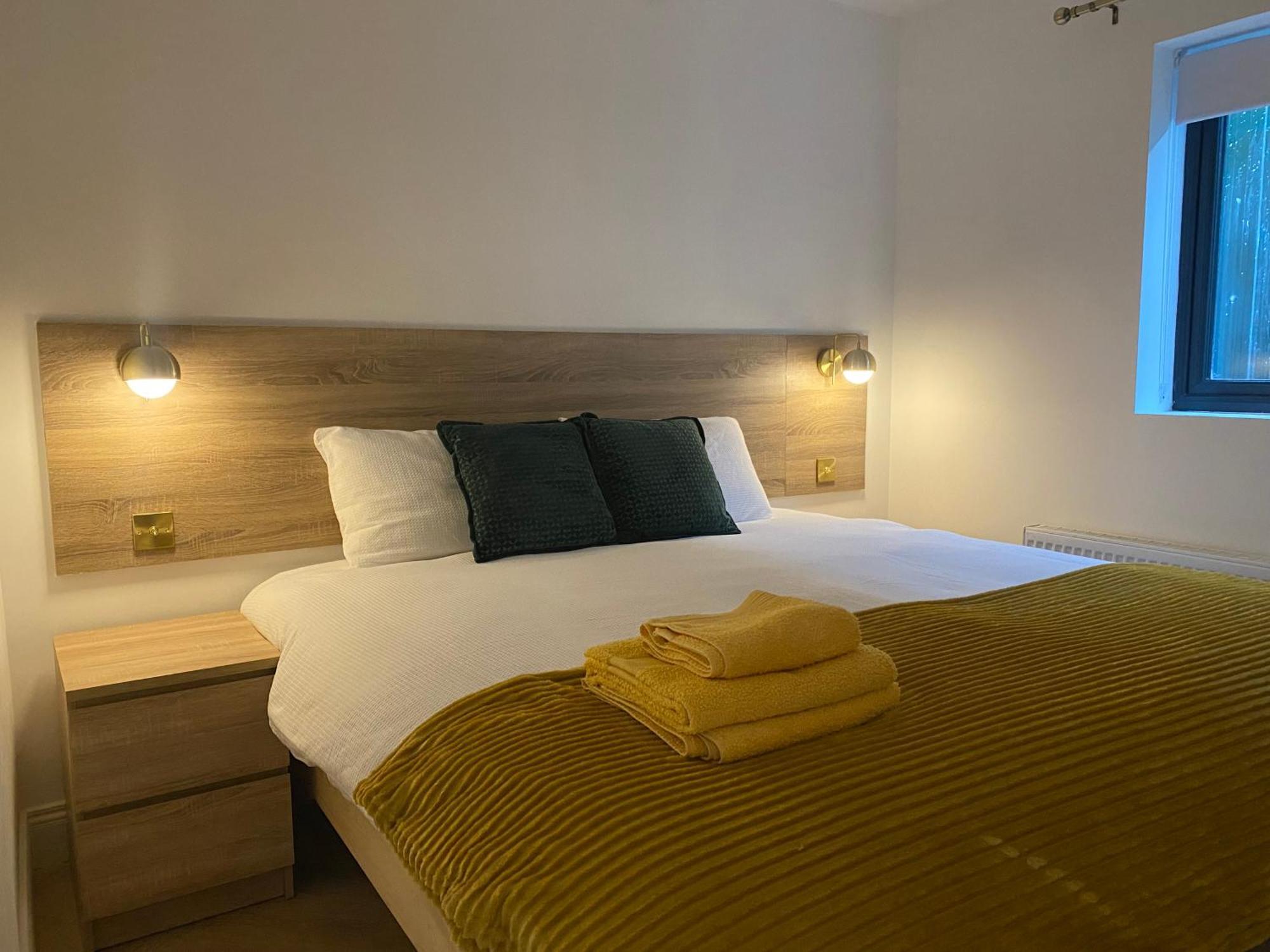Apartment Modern Space 20 Minutes From Airport *