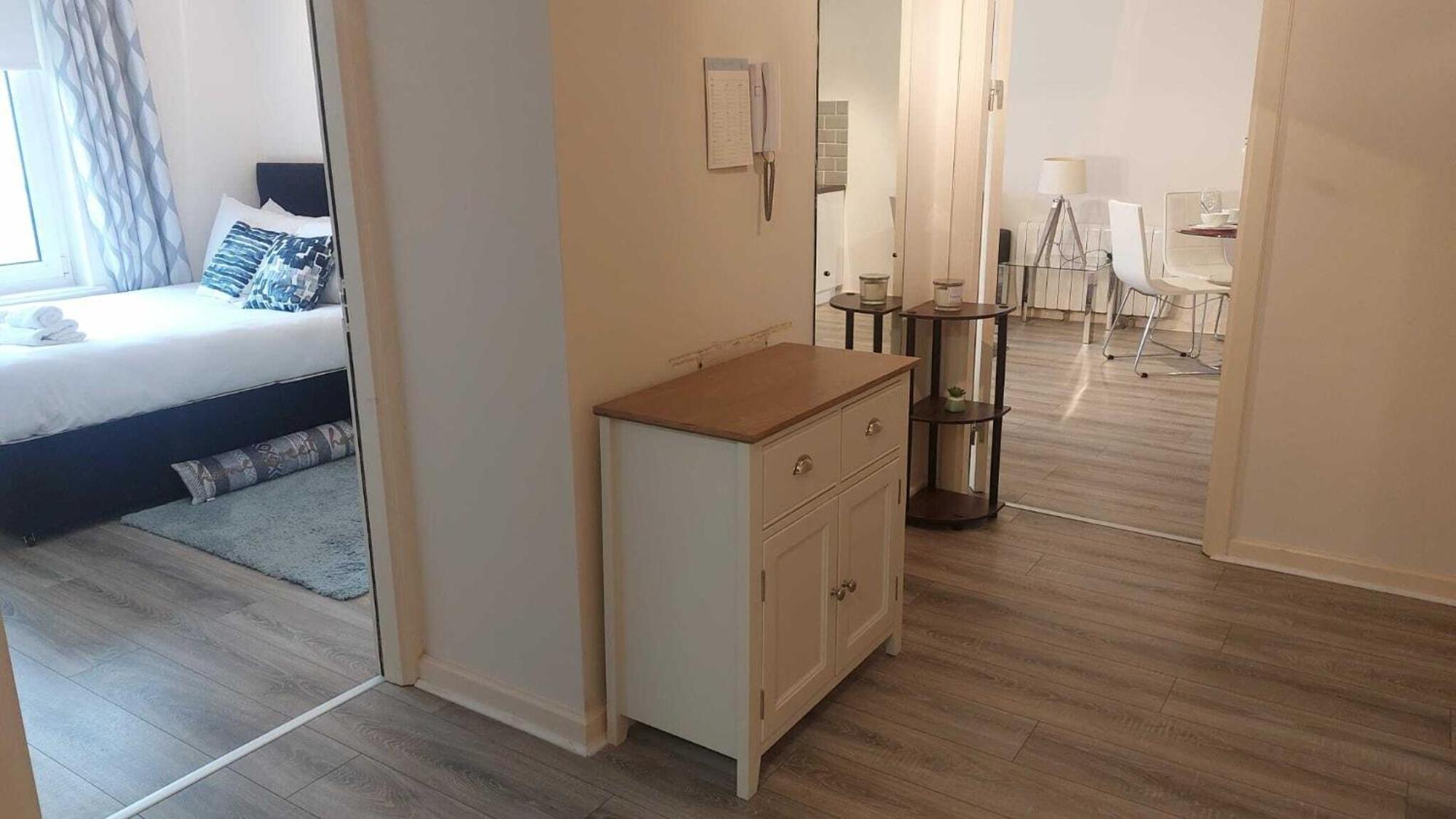 Newly Refurbed 2bd Trinity College & Temple Bar * Dublin