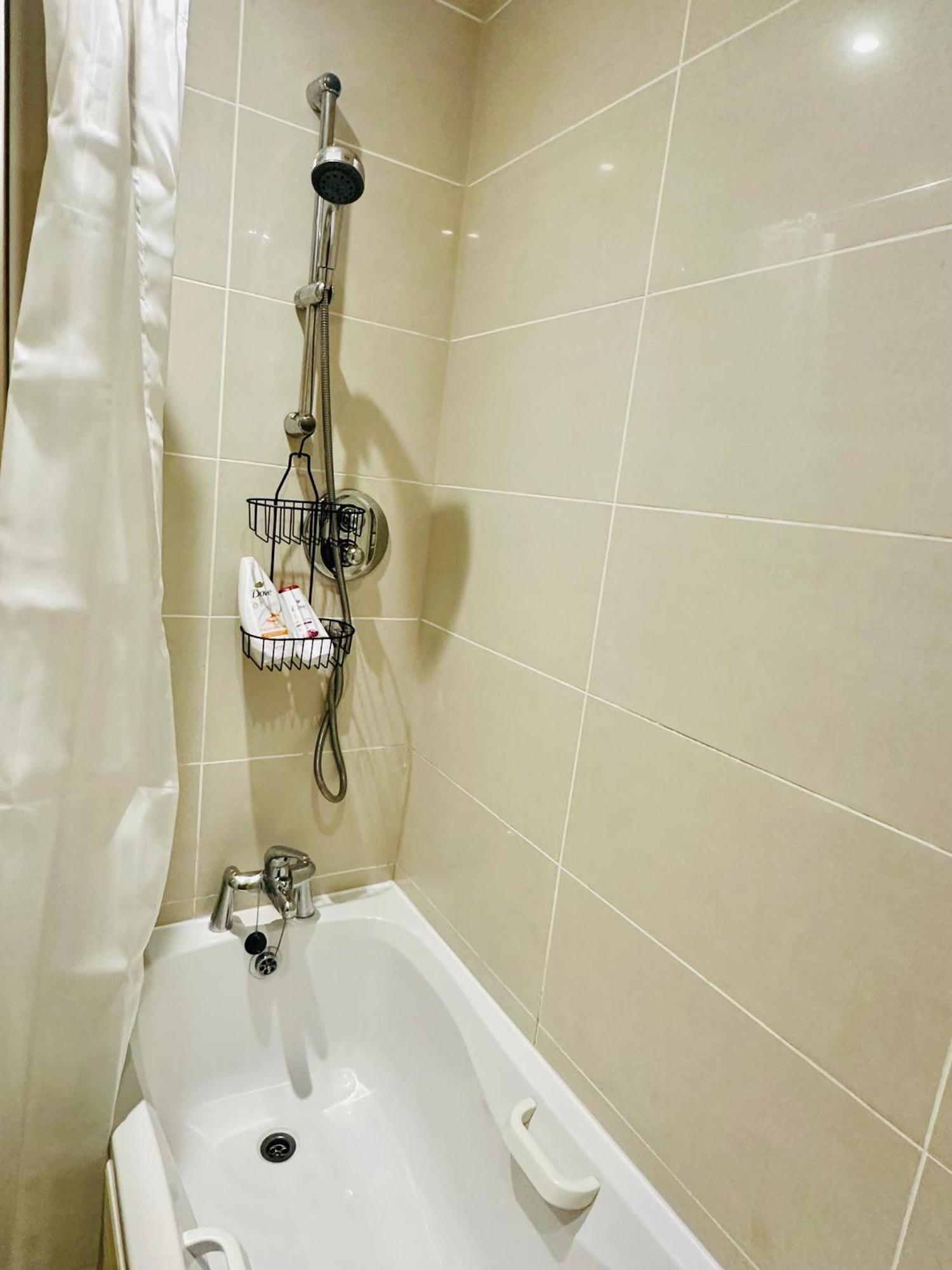 Peaceful And Cosy In Wprivate Bath - Close To Airport Homestay Dublin