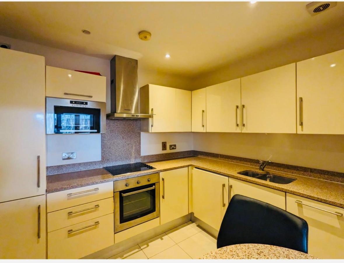 Peaceful And Cosy In Wprivate Bath - Close To Airport *