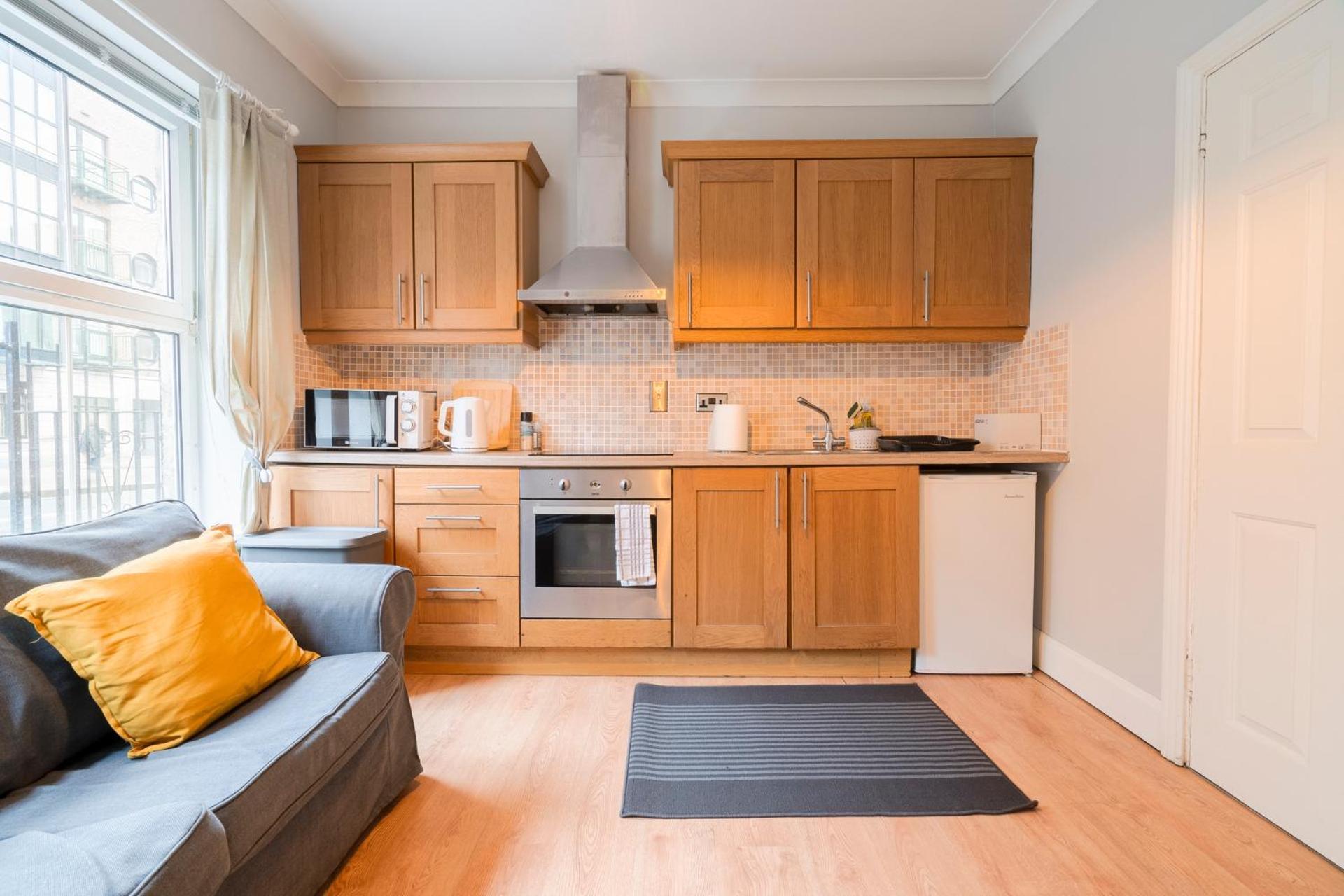 Apartment In The Heart Of *