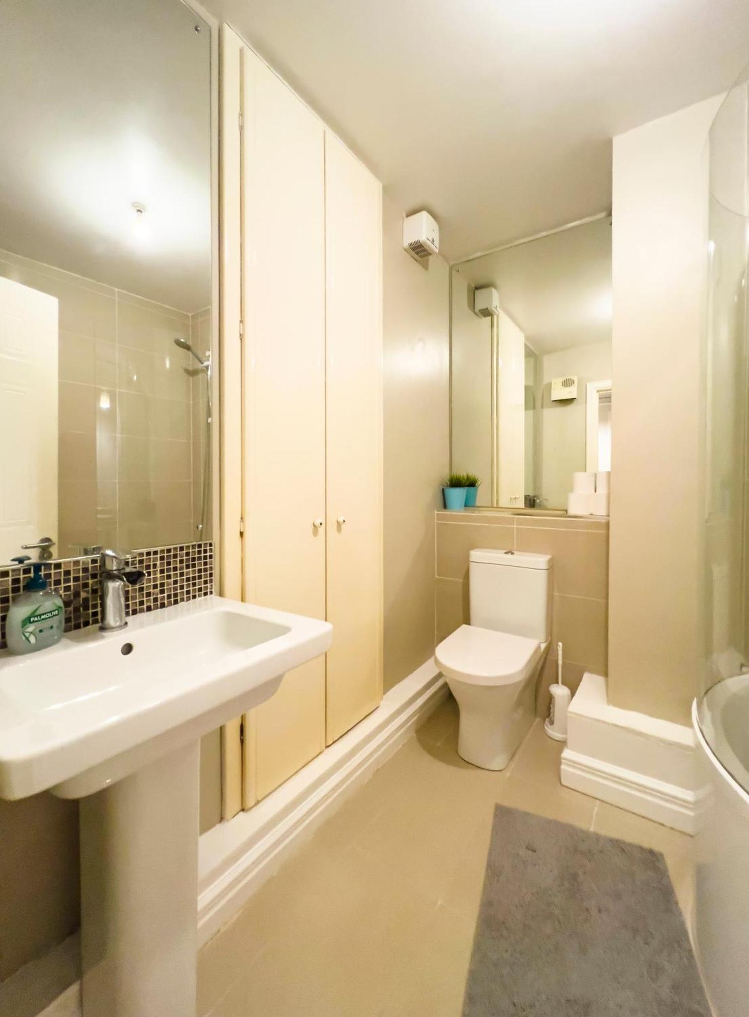 Apartment The Picasso - Trendy 2 Bd Ap- 4 - Super Fast Wifi