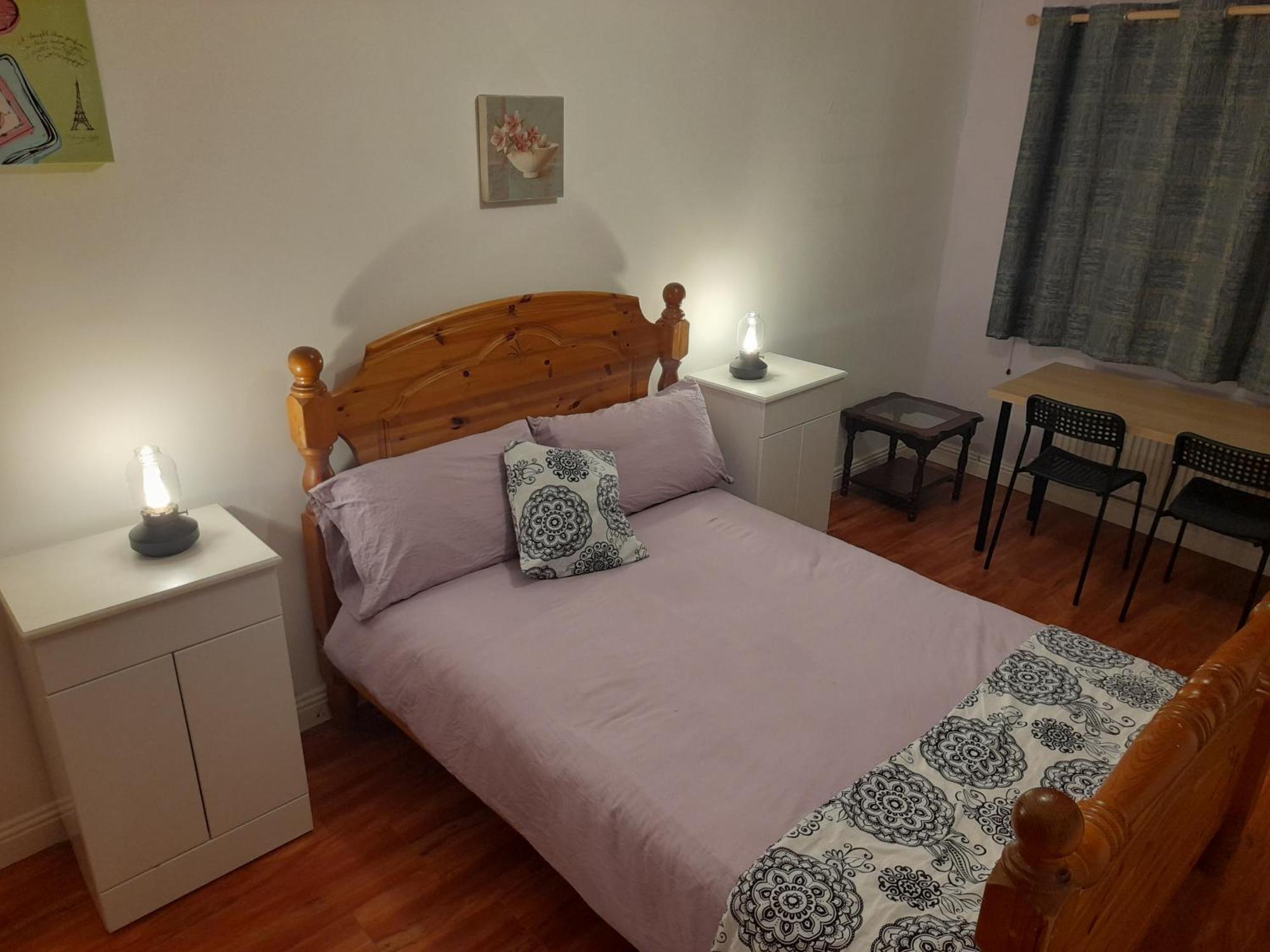 Homestay Comfortable Beside Luas Line 1 *