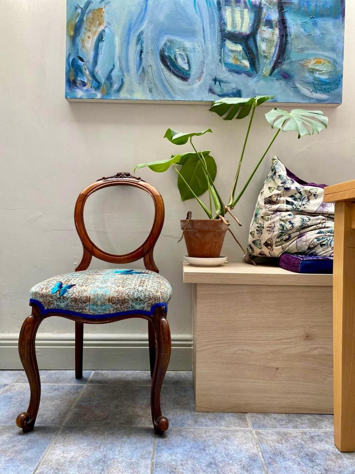 Stylish Centre House, Perfectly Located Apartment