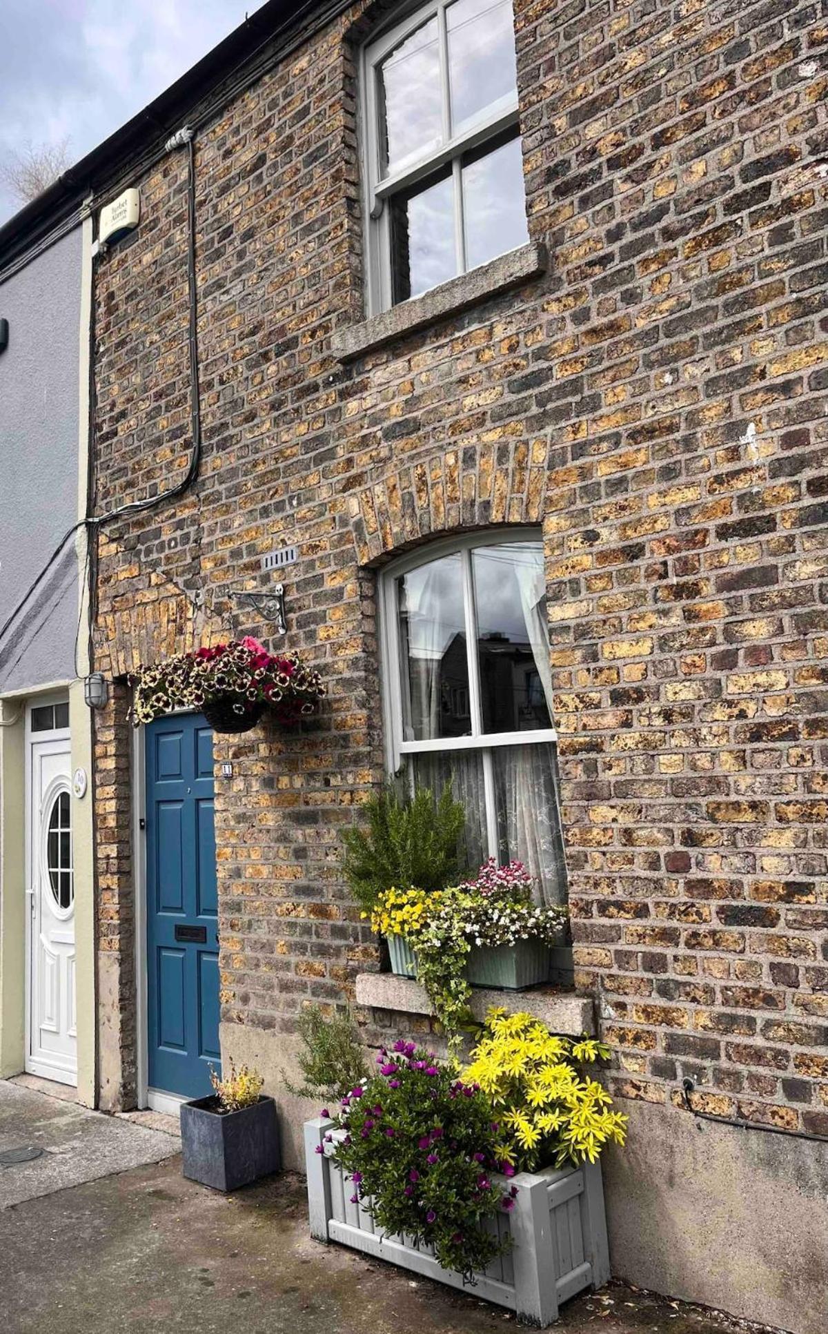 Stylish Centre House, Perfectly Located