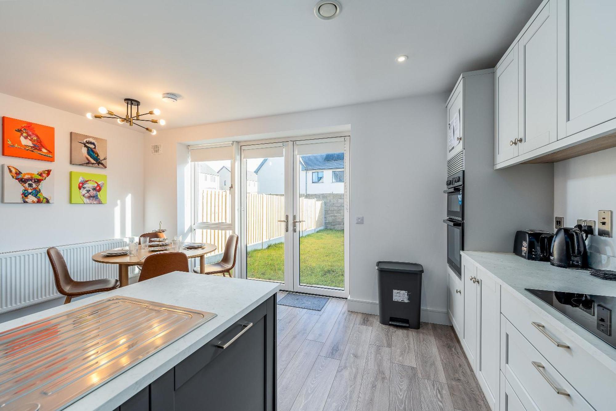 Holiday home Citywest Contractor Housing - Sleeps 5 Dublin
