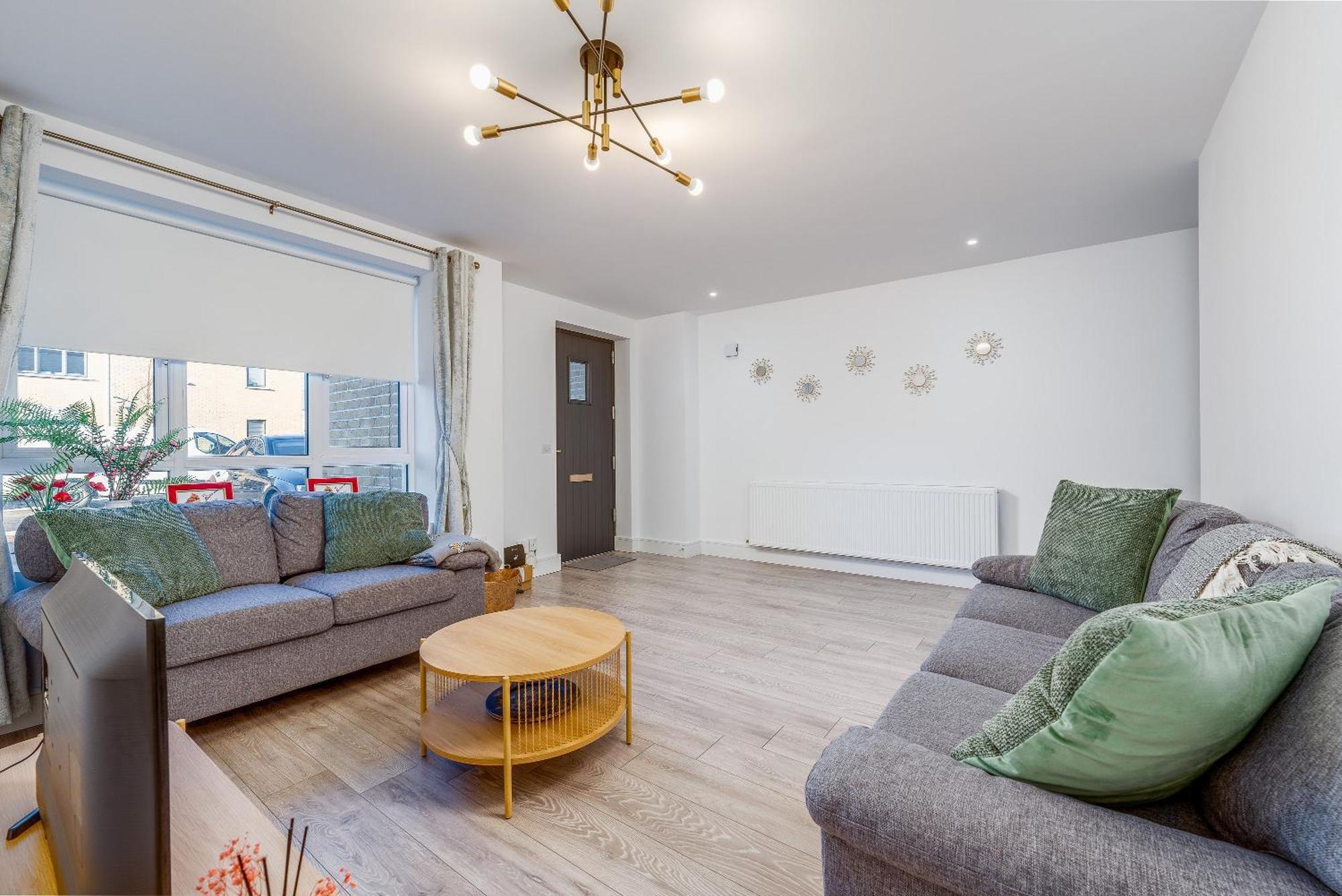Citywest Contractor Housing - Sleeps 5 Dublin