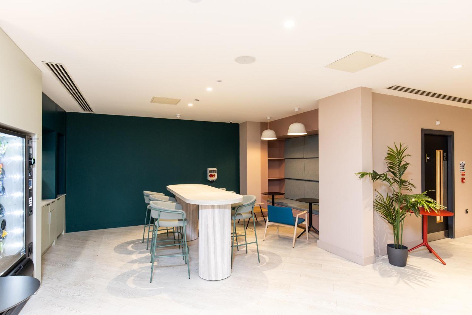 Yugo Brewers Close Apartment *