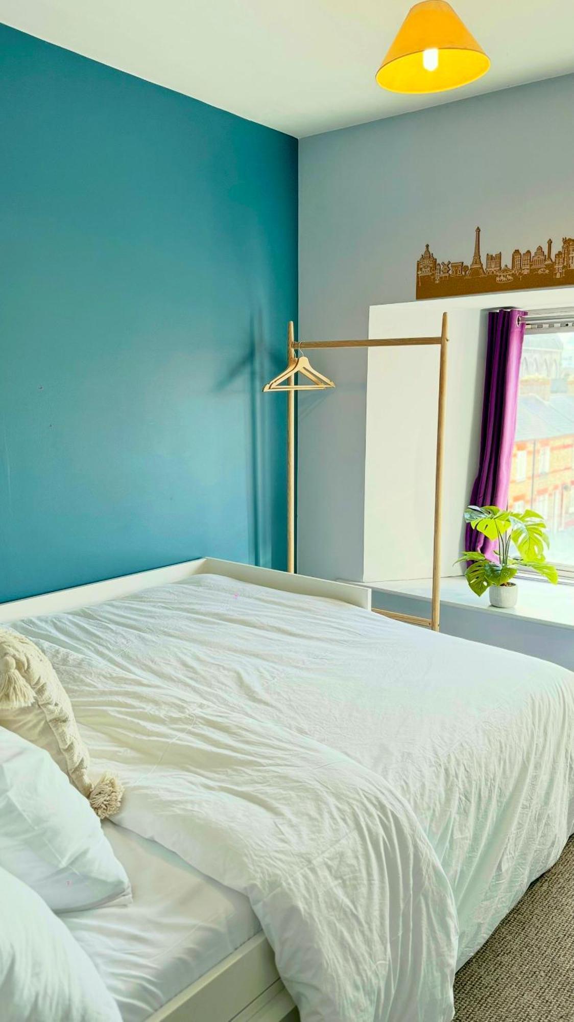 Cozy Double In Vibrant Smithfield