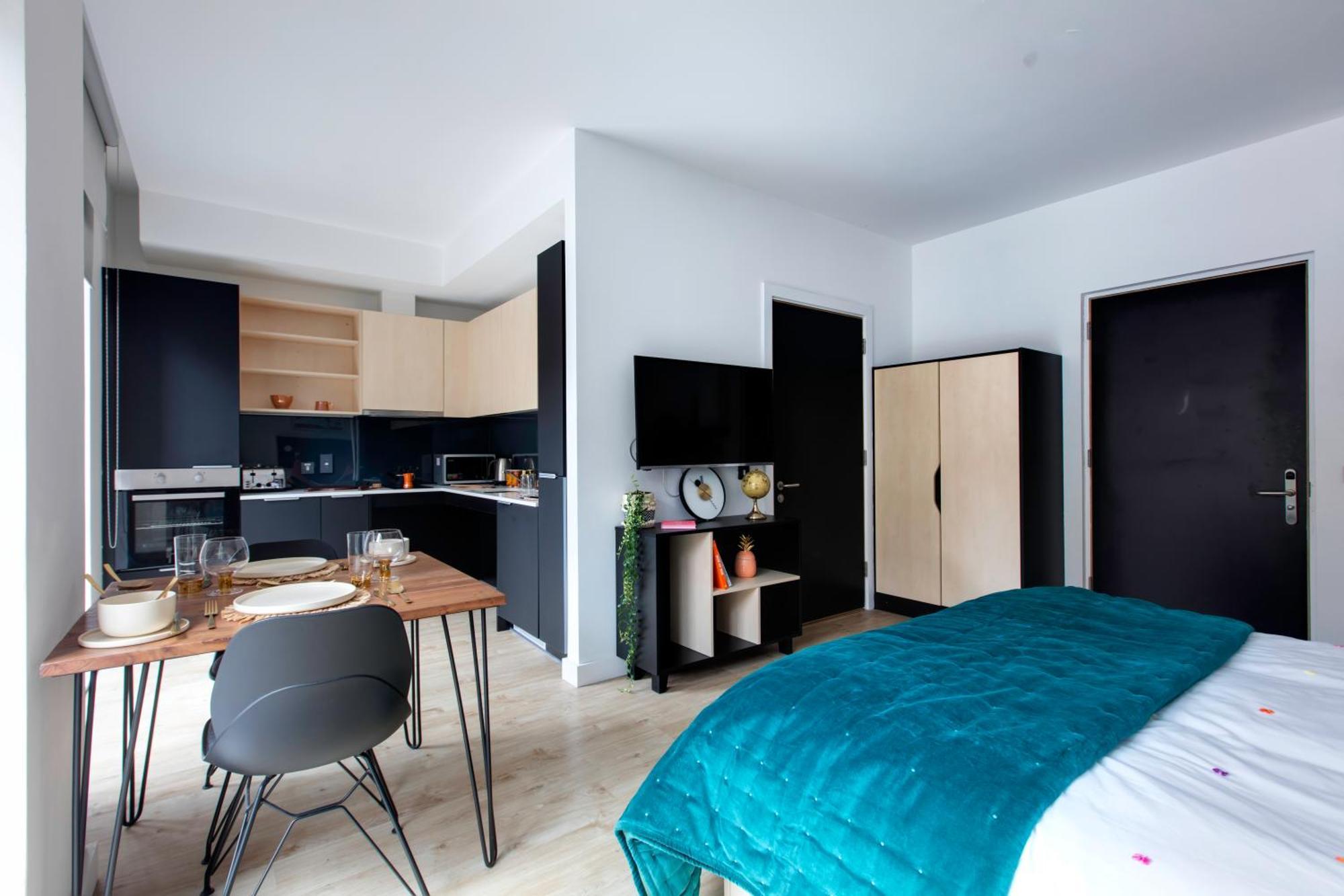 Yugo Dominick Place * Dublin