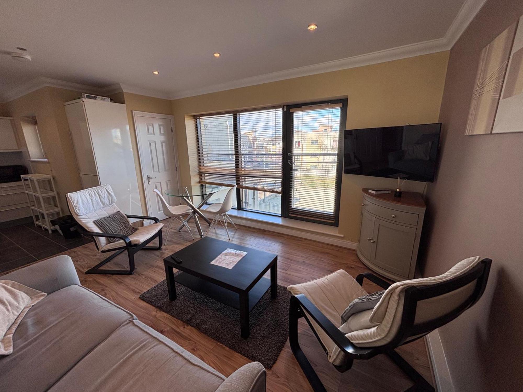 North Modern Apartment