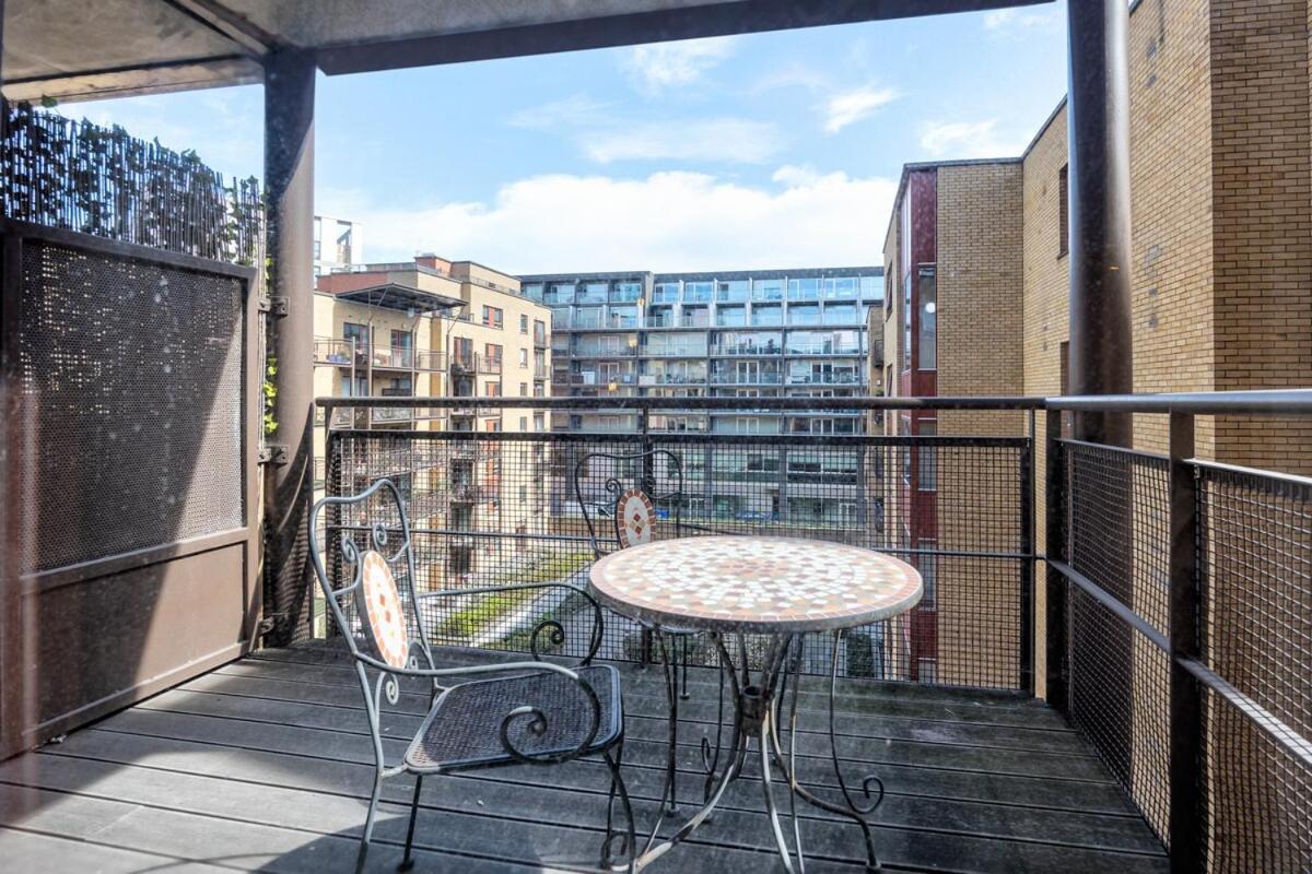 Scandinavian-inspired 2bed Near River Liffey * Dublin