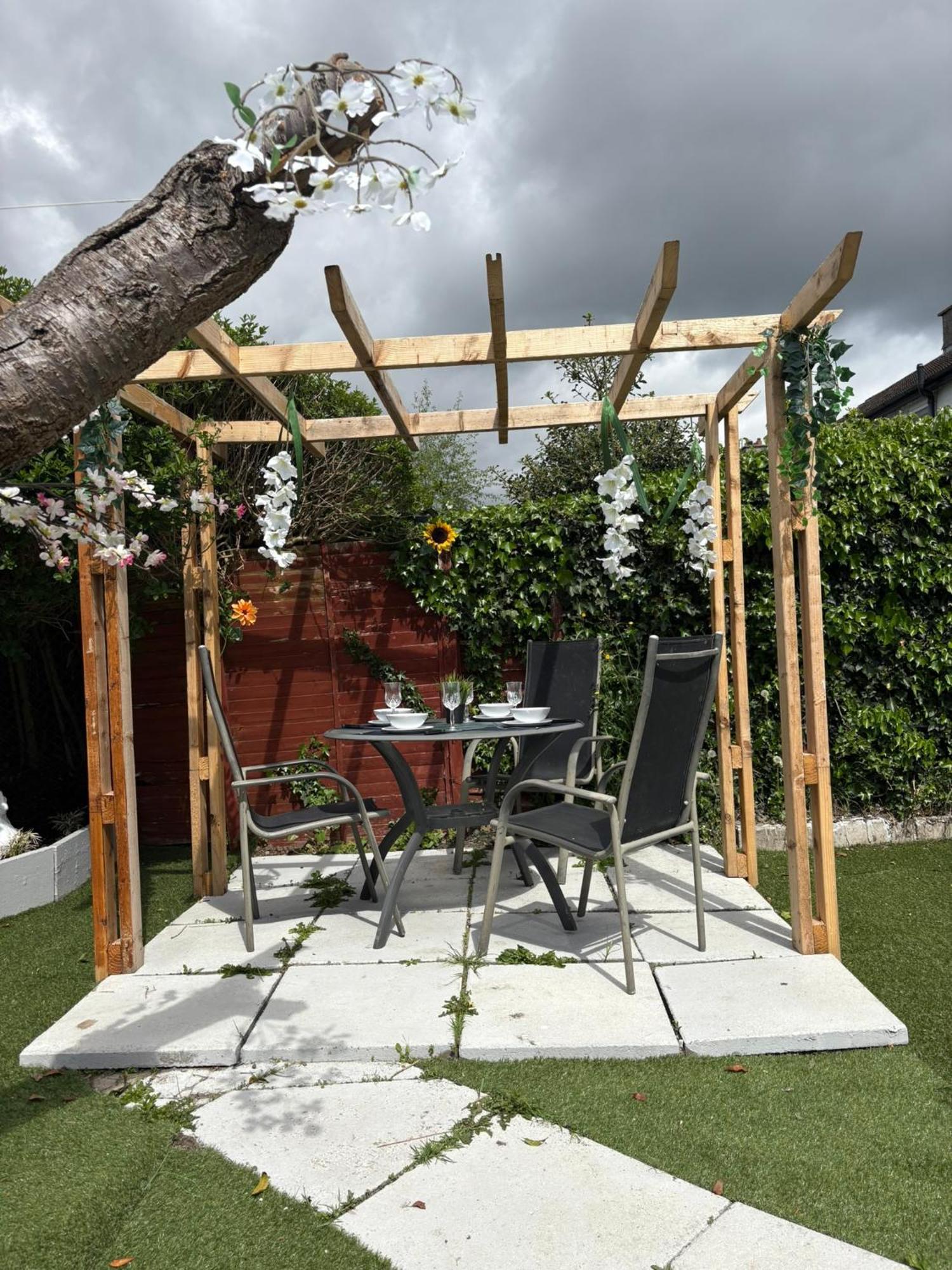 Guest house Superb Double Near Airport - 3 *