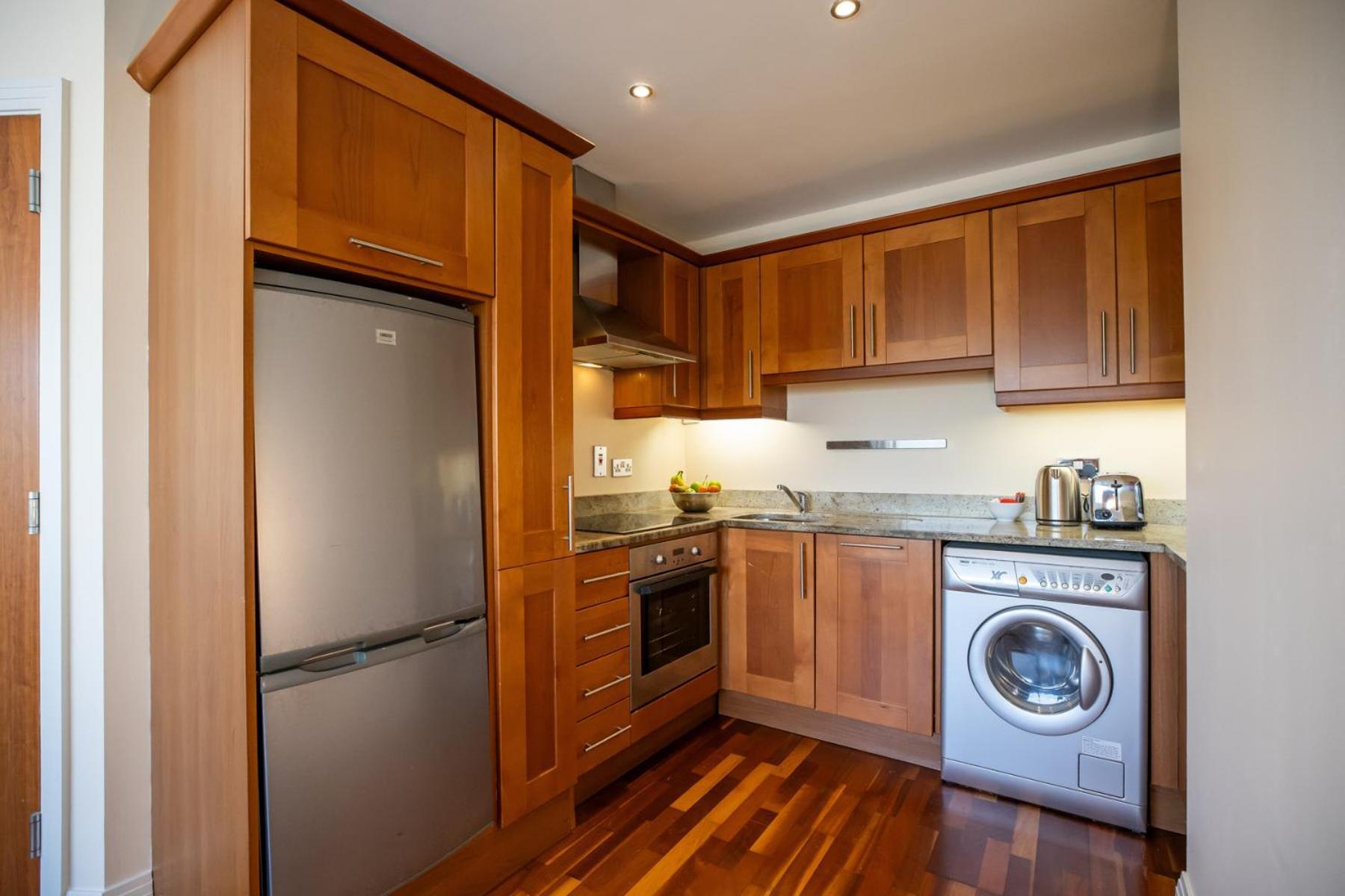 Georgian Square Apartment