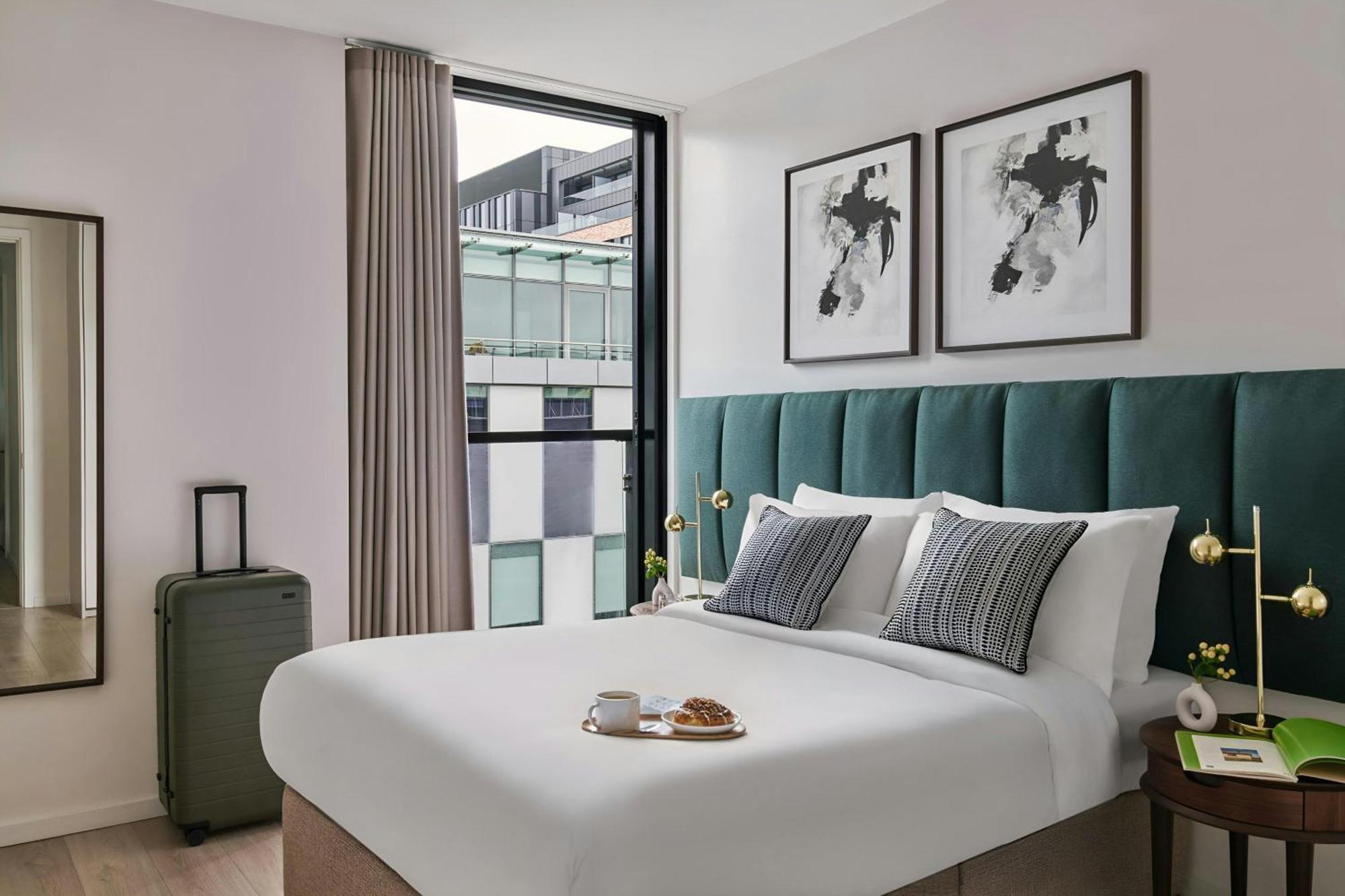 Sonder By Marriott Bonvoy Britain Quay Grand Canal Square 4* Dublin