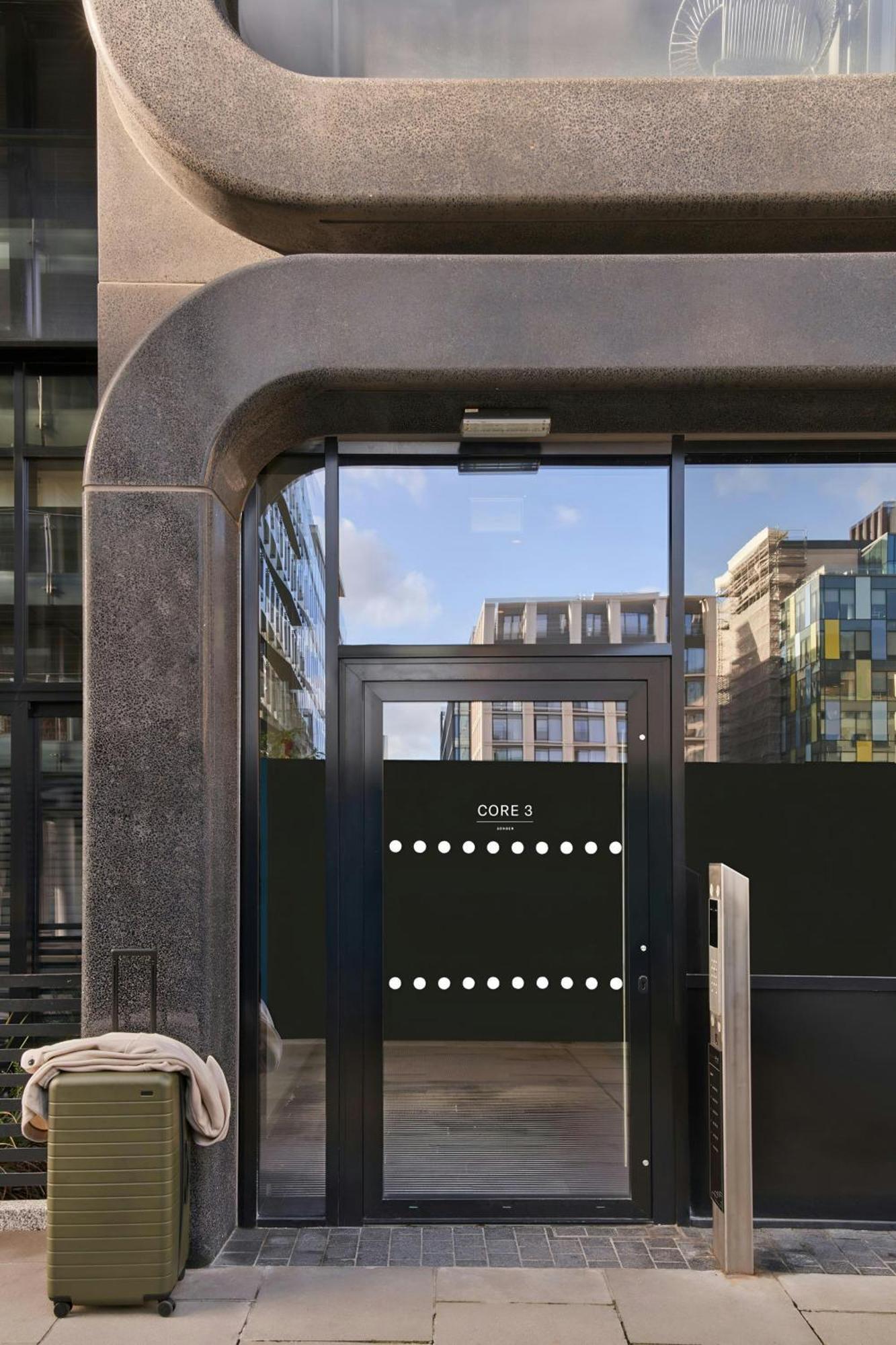 Sonder By Marriott Bonvoy Britain Quay Grand Canal Square 4* Dublin