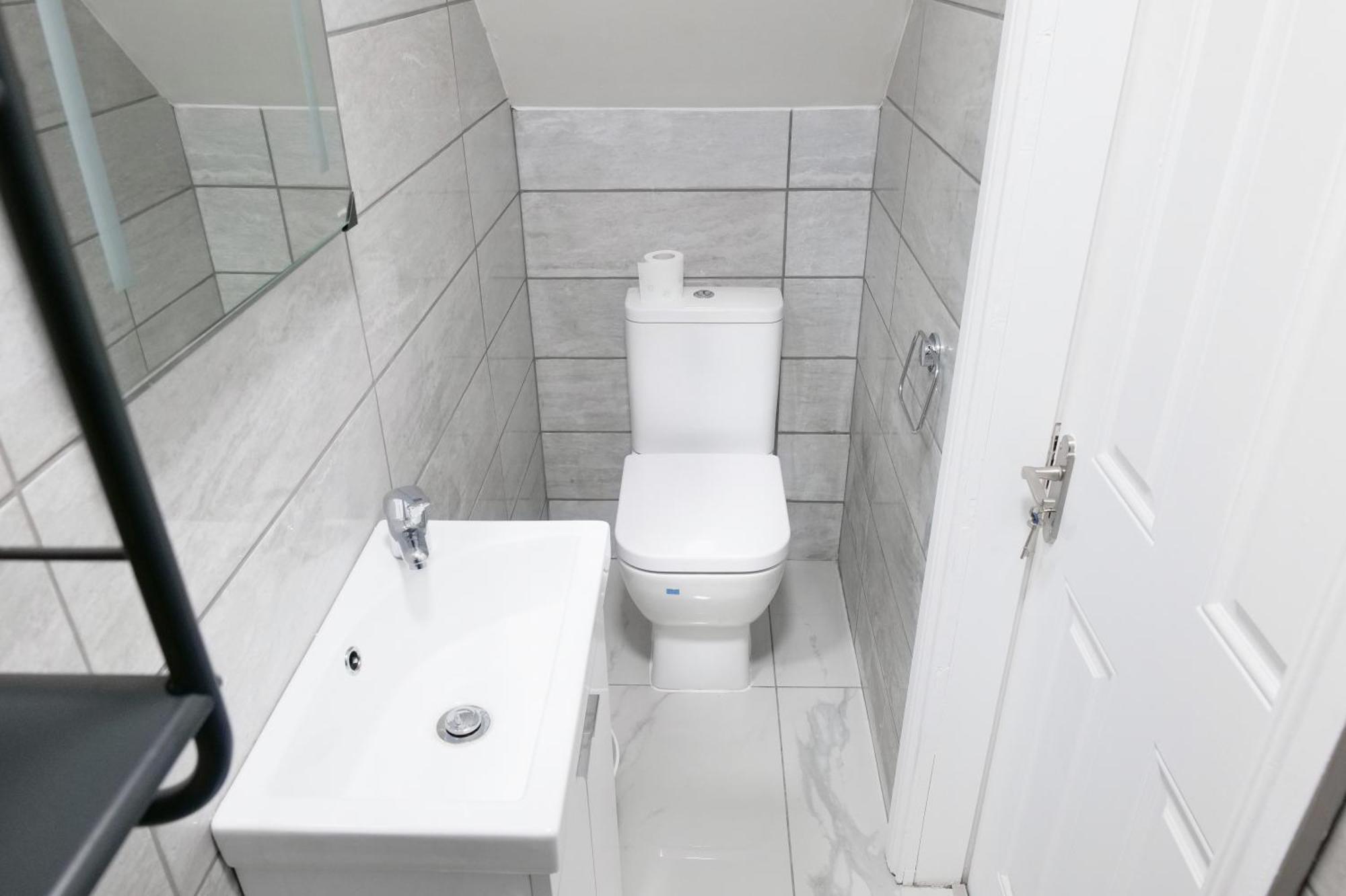 Cozy 2-bedroom Detached No-7 Dublin