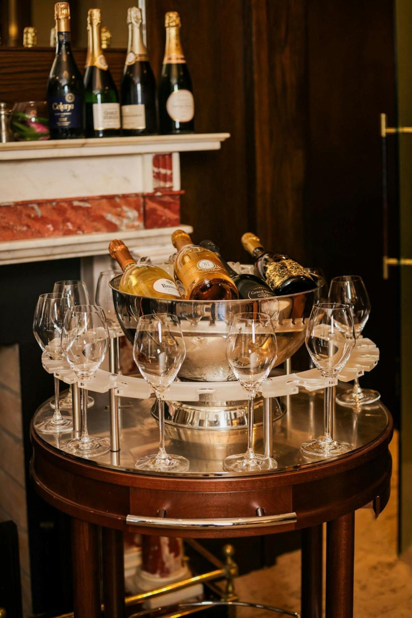 The Shelbourne, Autograph Collection
