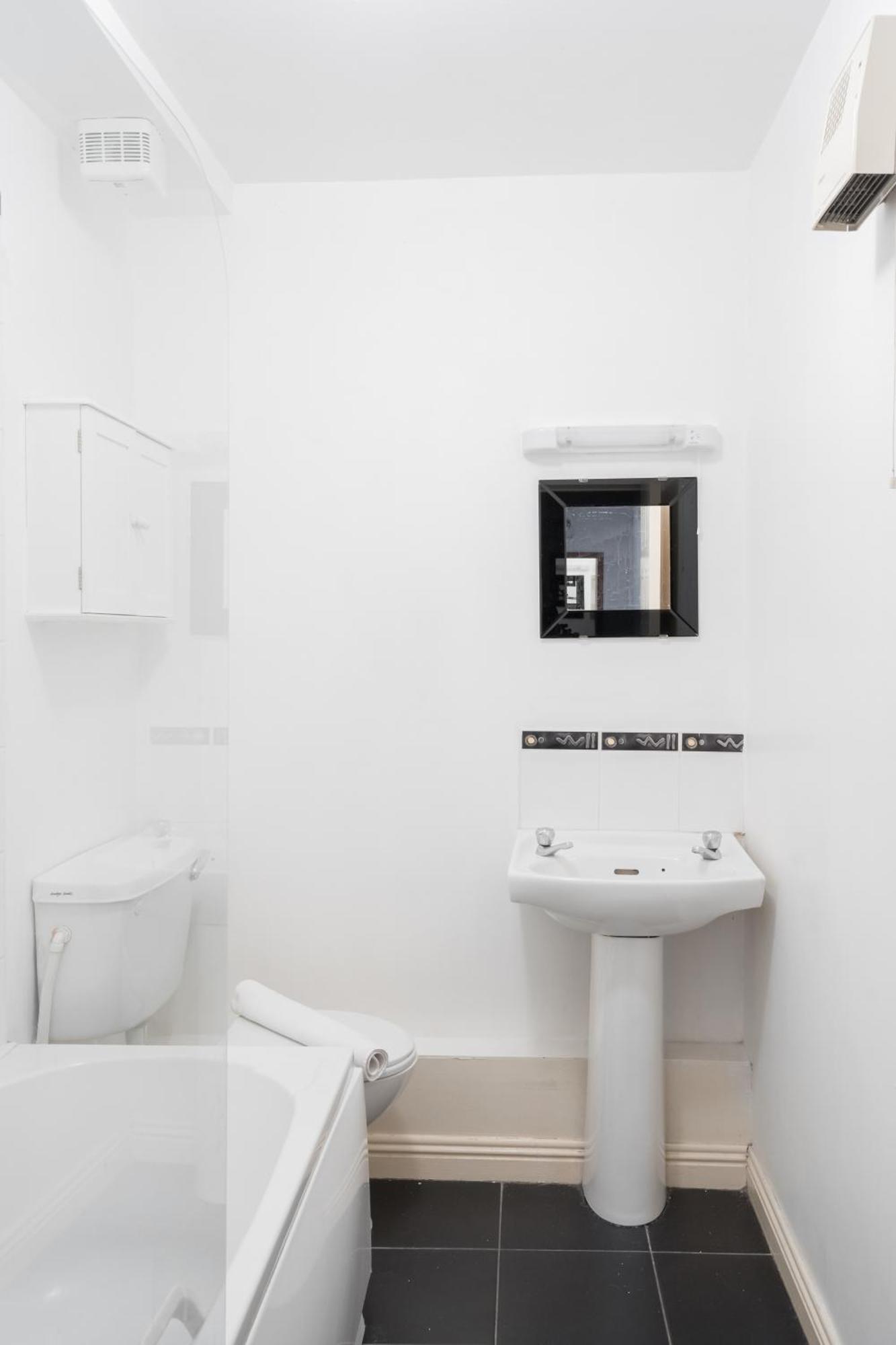 2bd Flat In Heart Of Apartment