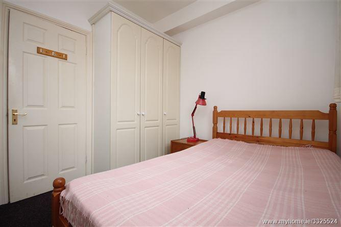 Market Apartment *