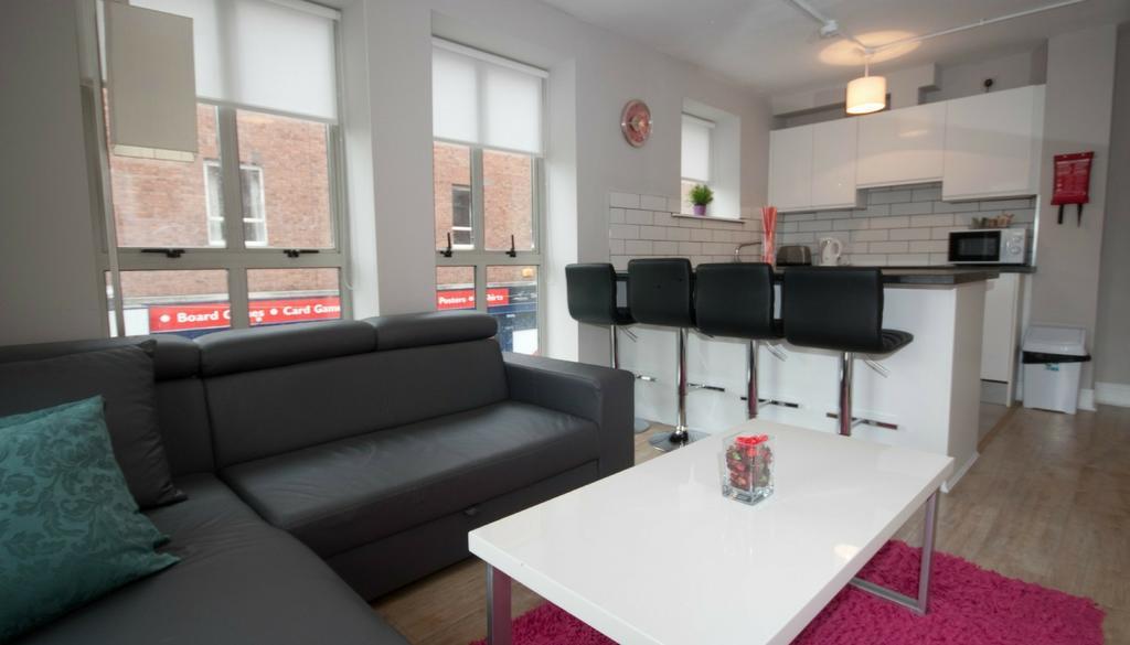 Wolfe Tone Street Apartment *