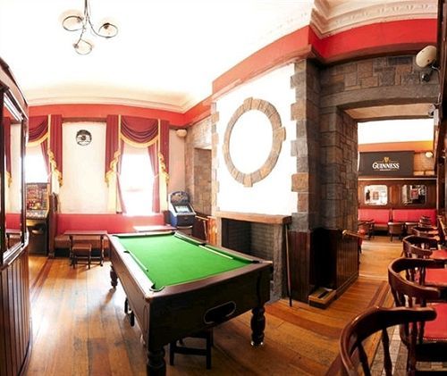 Hotel Barry's