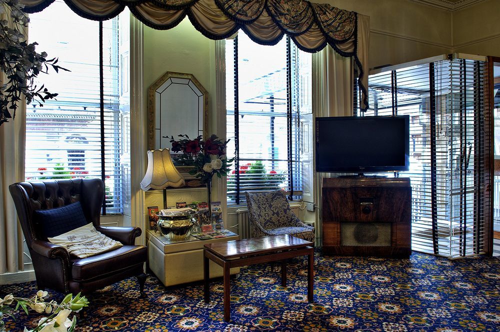 Dergvale Hotel 2*