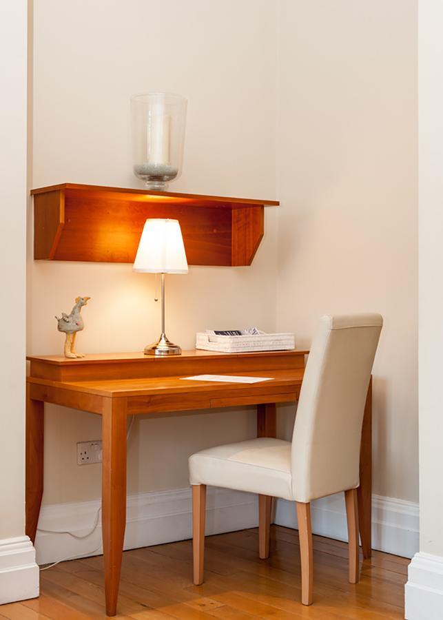Grafton Street Apartment *
