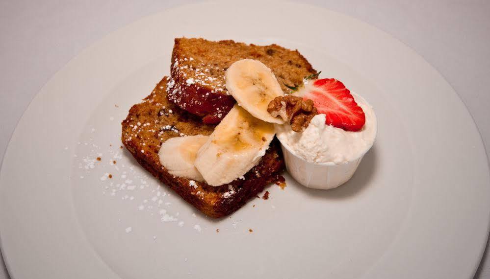 Eliza Temple Bar By The Key Collection 3*