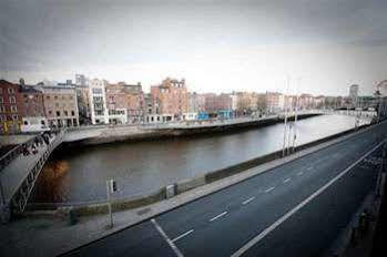 Eliza Temple Bar By The Key Collection 3*