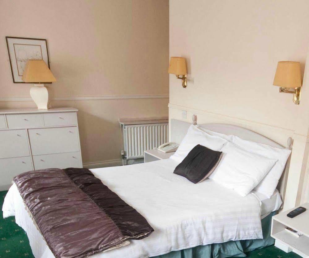 Riverhouse Of Temple Bar Hotel 2*