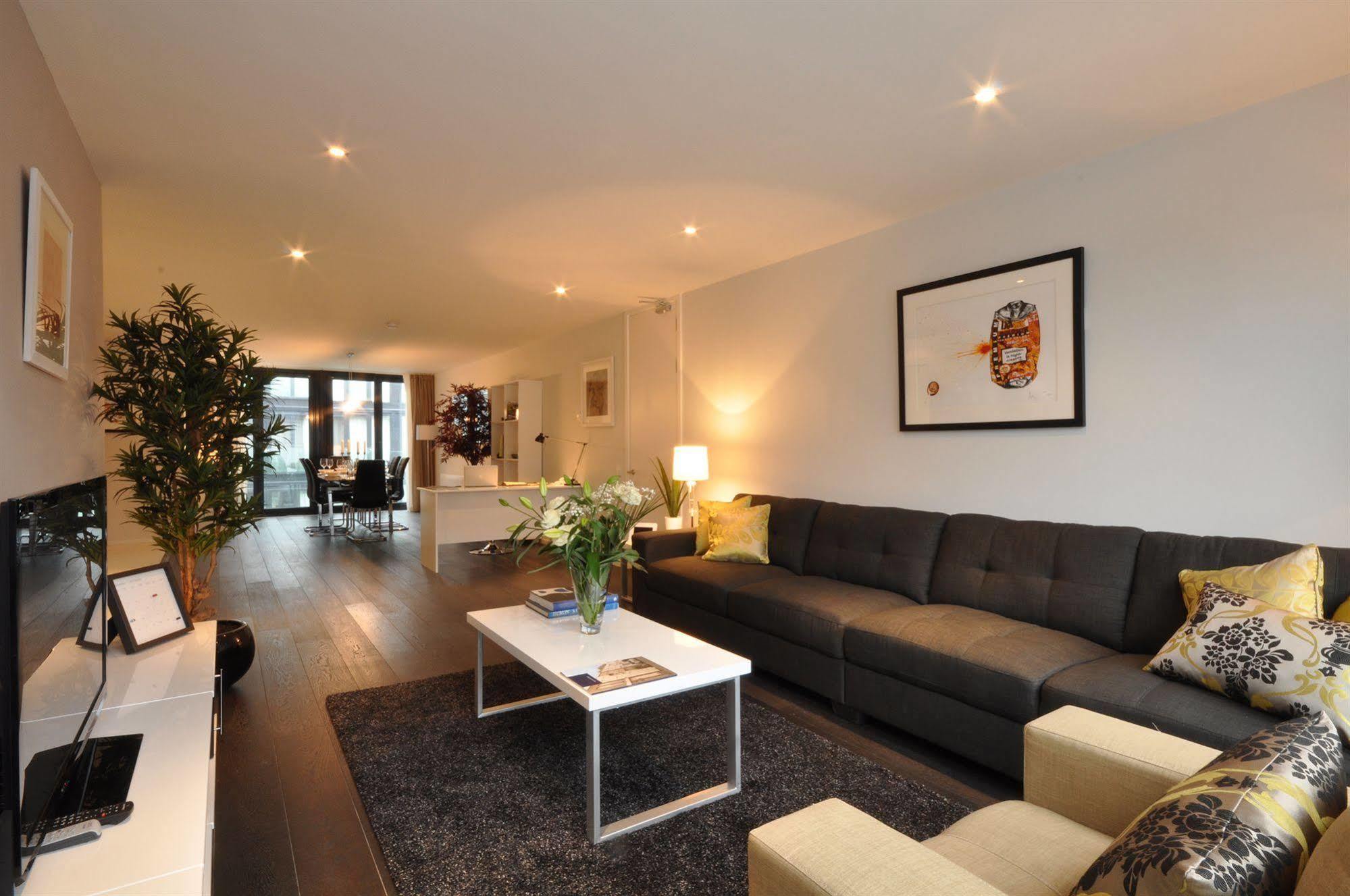 Apartment Your Base - Grand Canal Square
