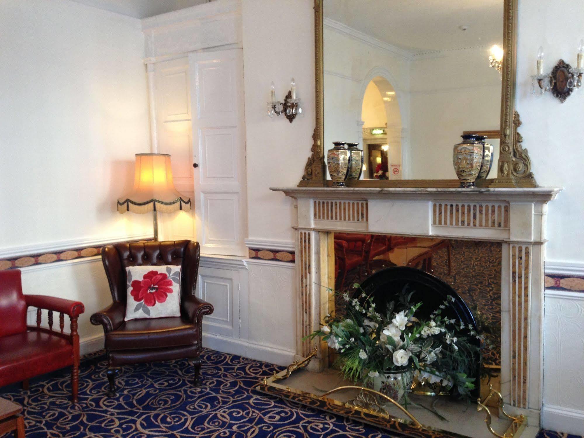 Hotel Dergvale 2*