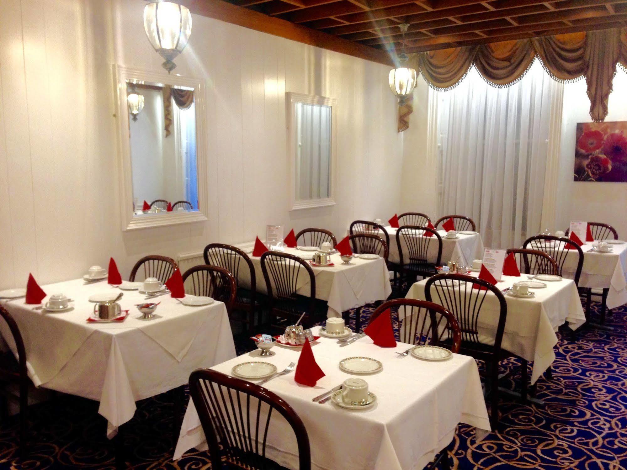 Dergvale Hotel