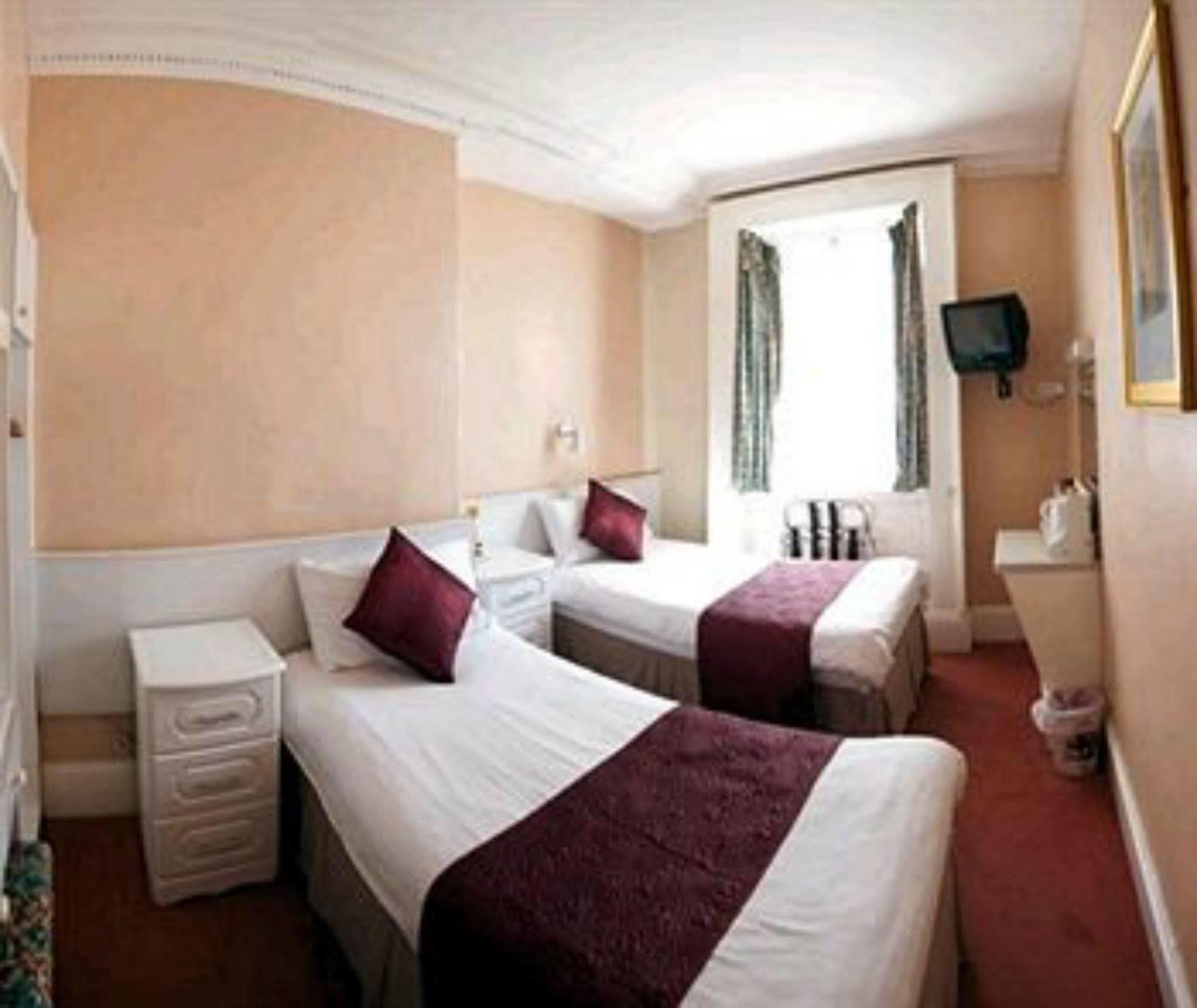 Barry's Hotel Dublin