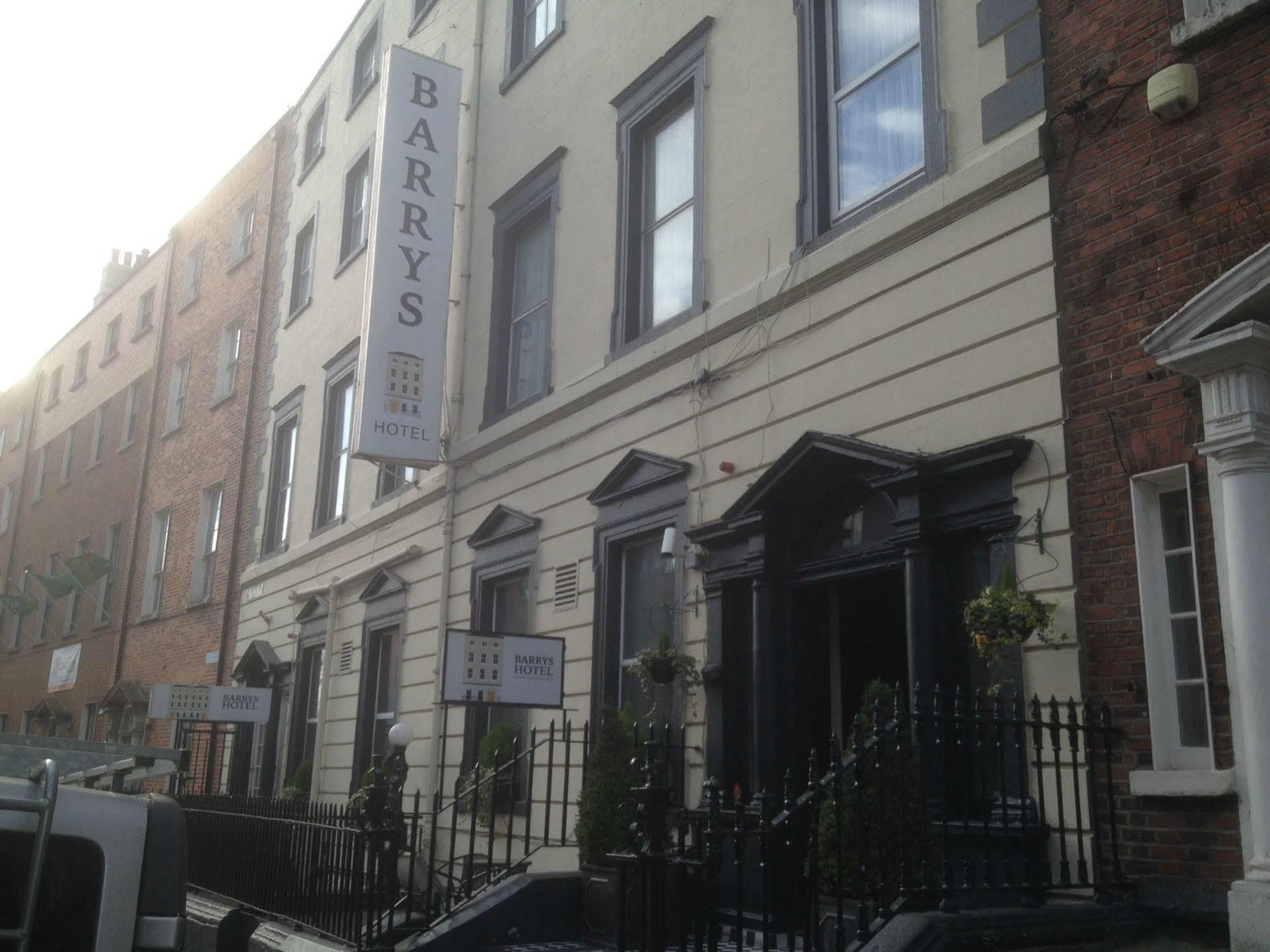 Barry's 2* Dublin
