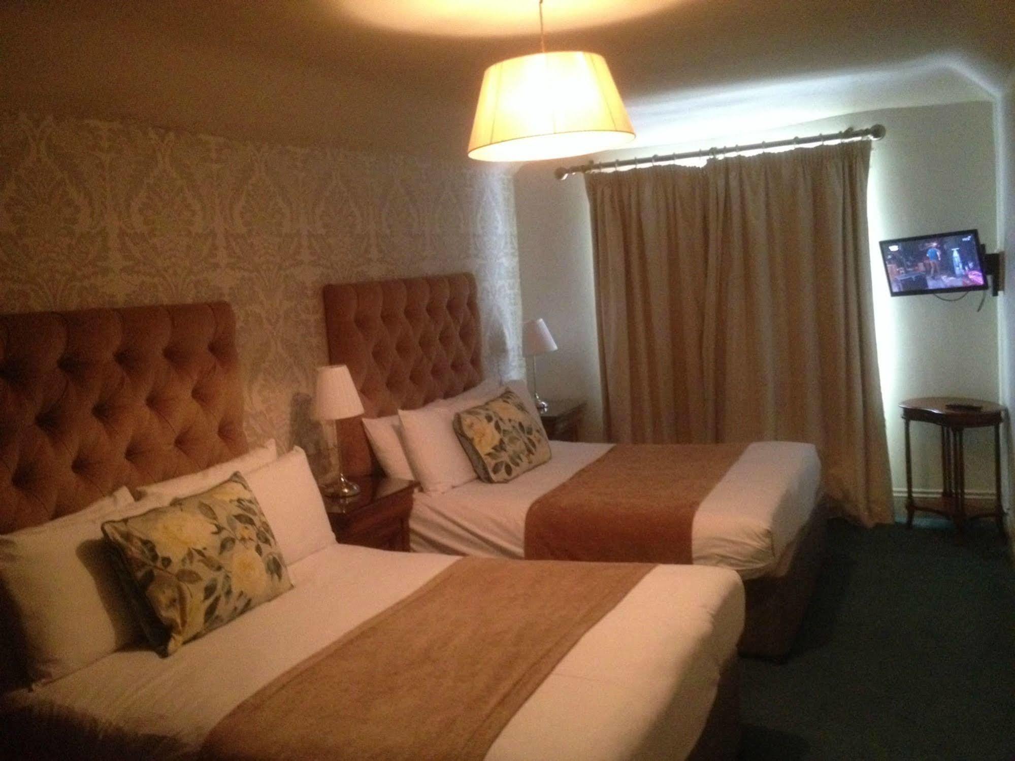 Barry's Hotel