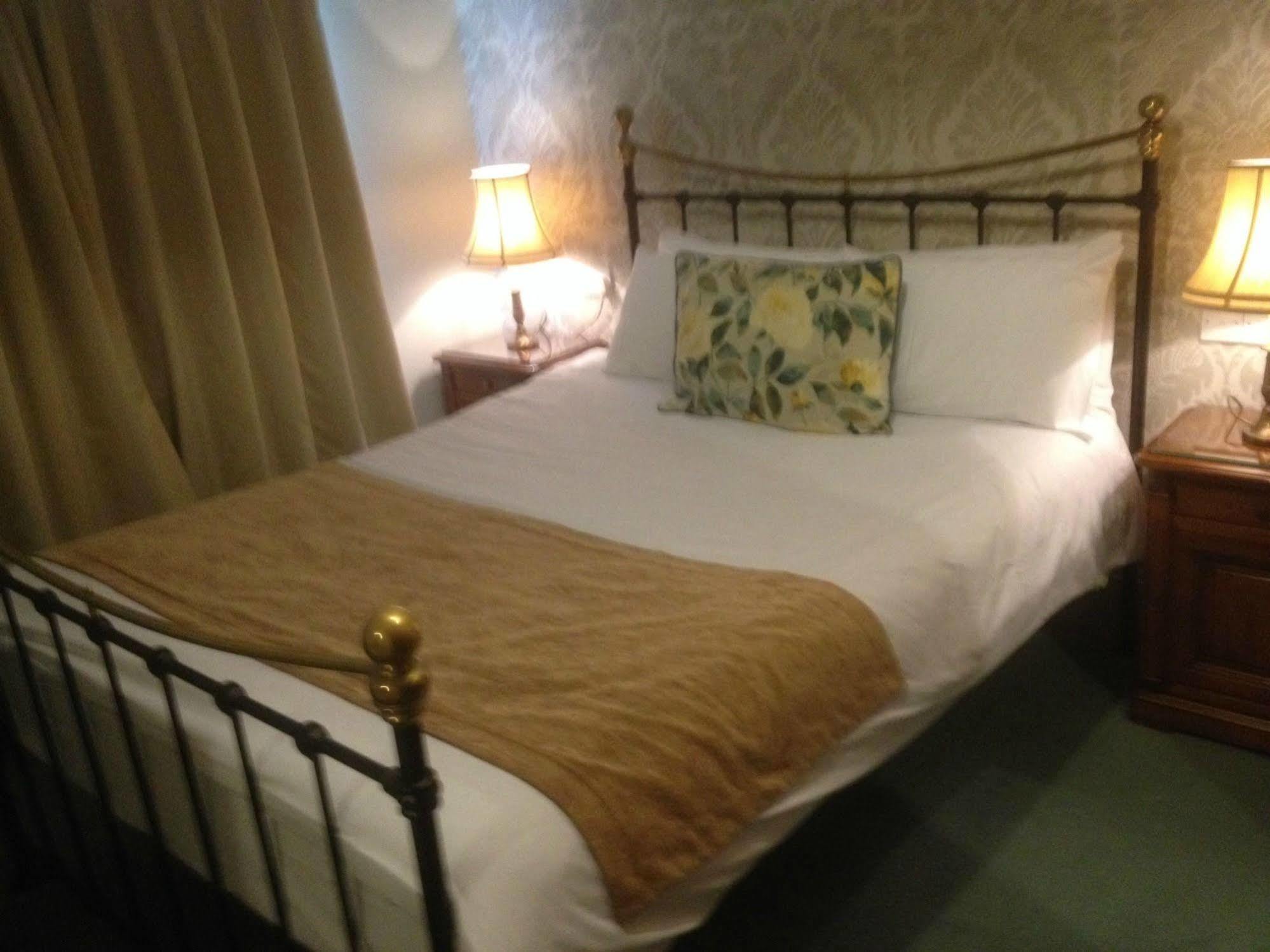 Hotel Barry's 2*