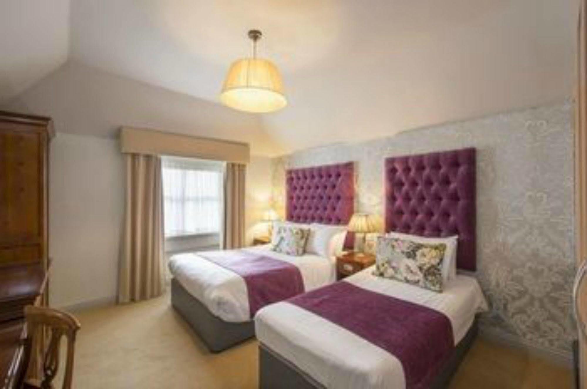 Barry's 2* Dublin