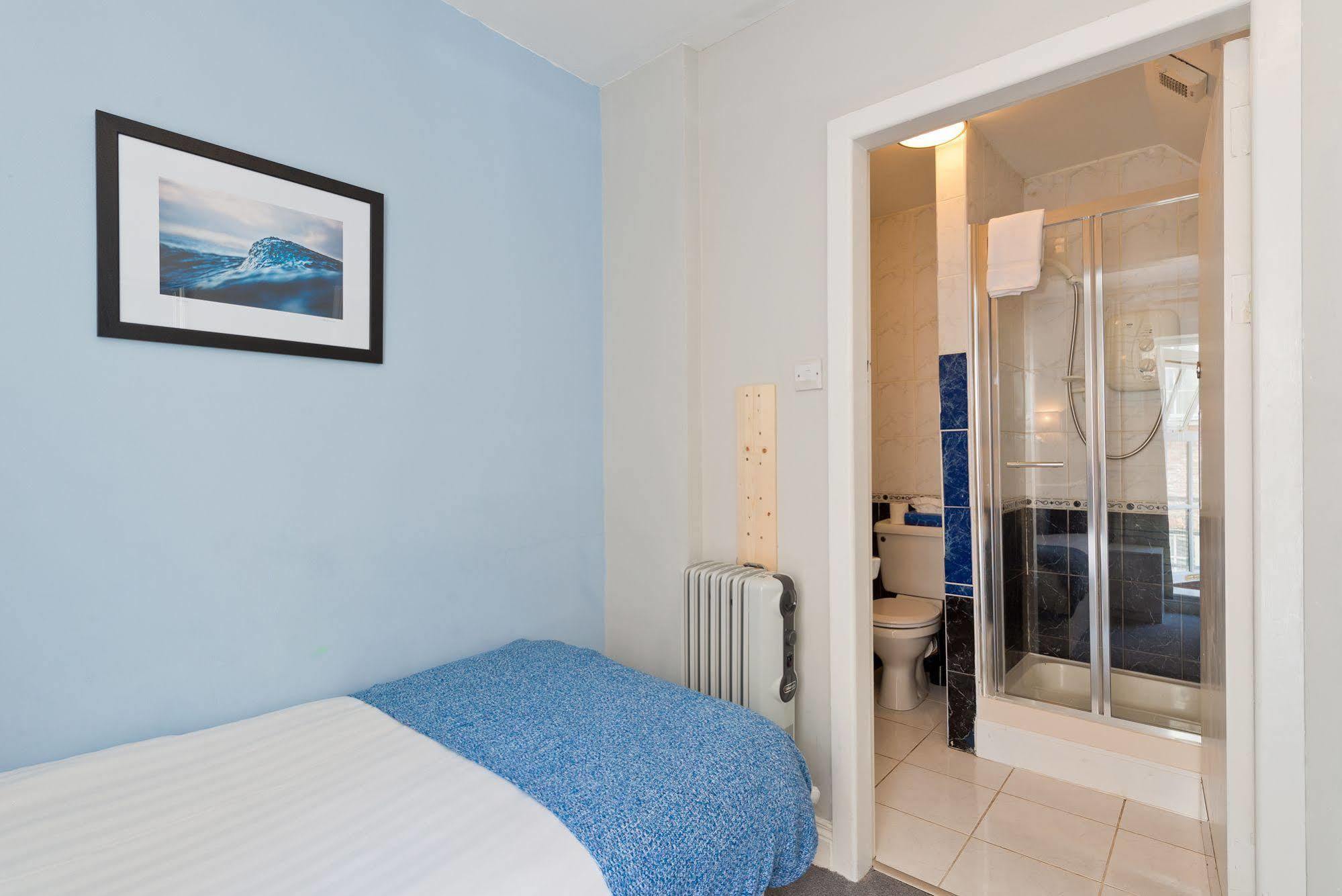 Hotel Riverhouse Of Temple Bar 2*